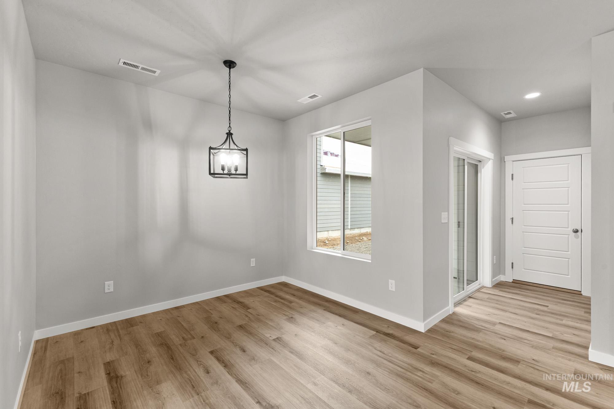 6663 W Fairy Falls Dr, Meridian, Idaho 83646, 3 Bedrooms, 2.5 Bathrooms, Residential For Sale, Price $440,990, 98983752