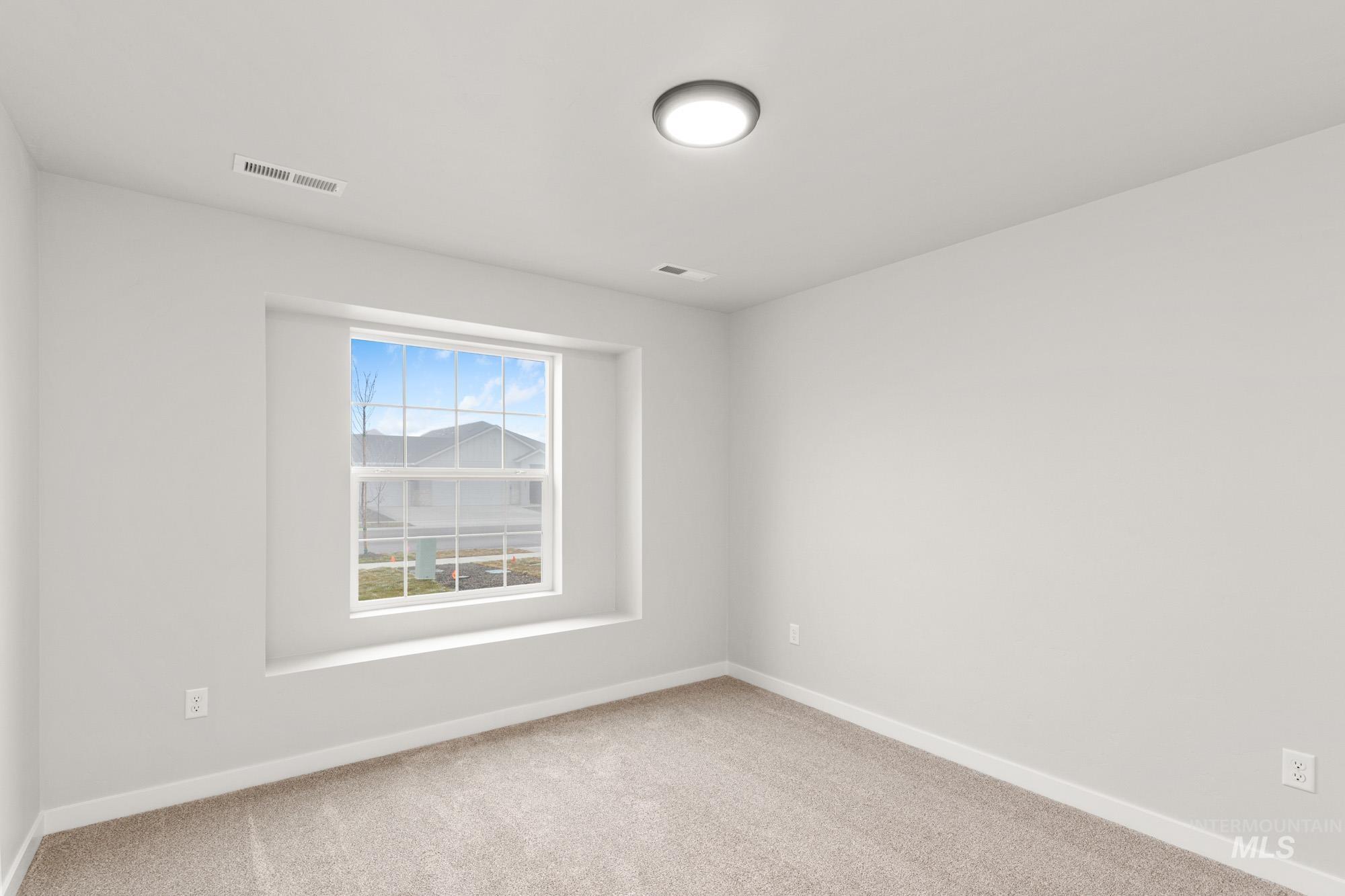 8215 E Cool River Lp, Nampa, Idaho 83687, 4 Bedrooms, 2 Bathrooms, Residential For Sale, Price $449,990, 98983753