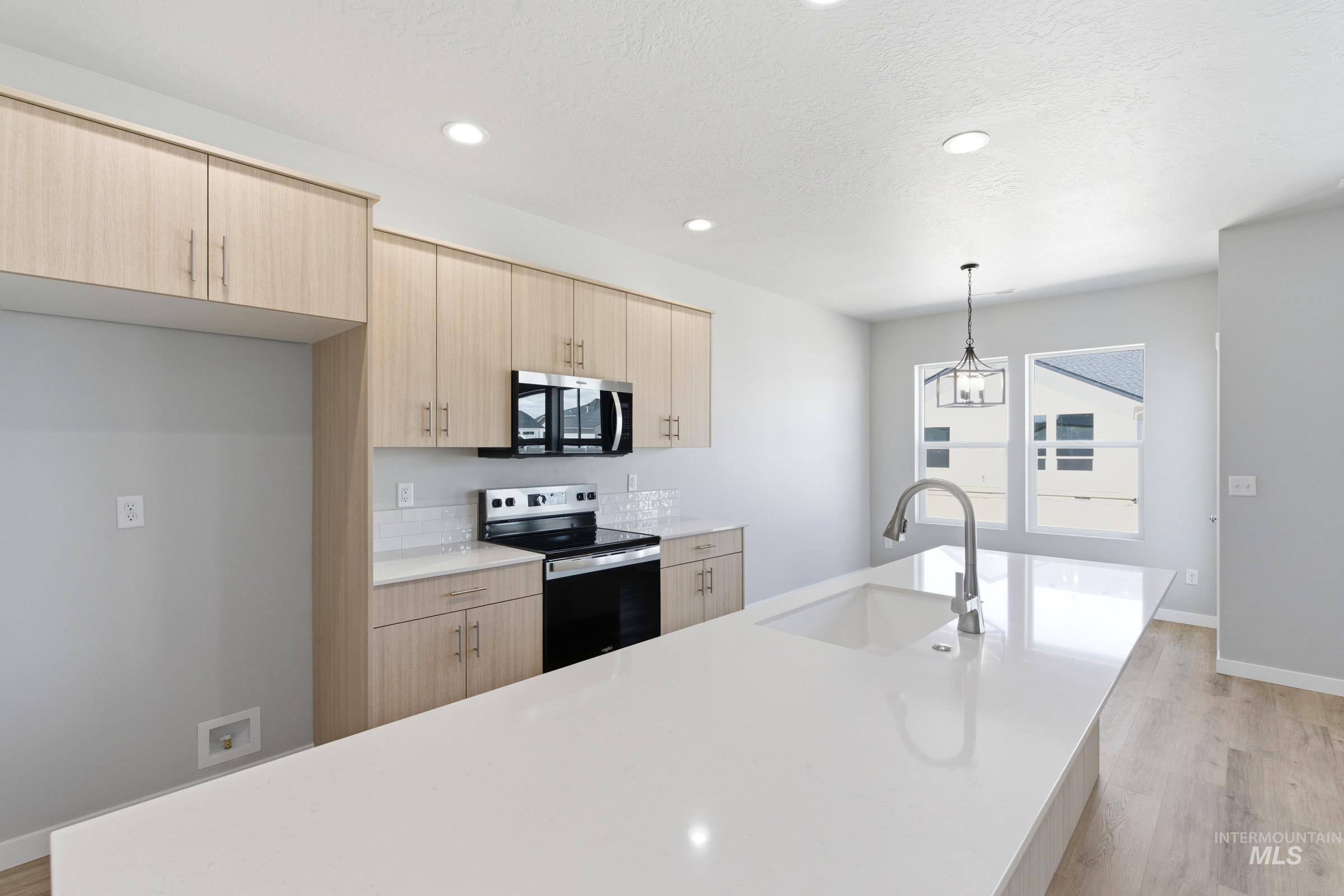 8215 E Cool River Lp, Nampa, Idaho 83687, 4 Bedrooms, 2 Bathrooms, Residential For Sale, Price $449,990,MLS 98983753