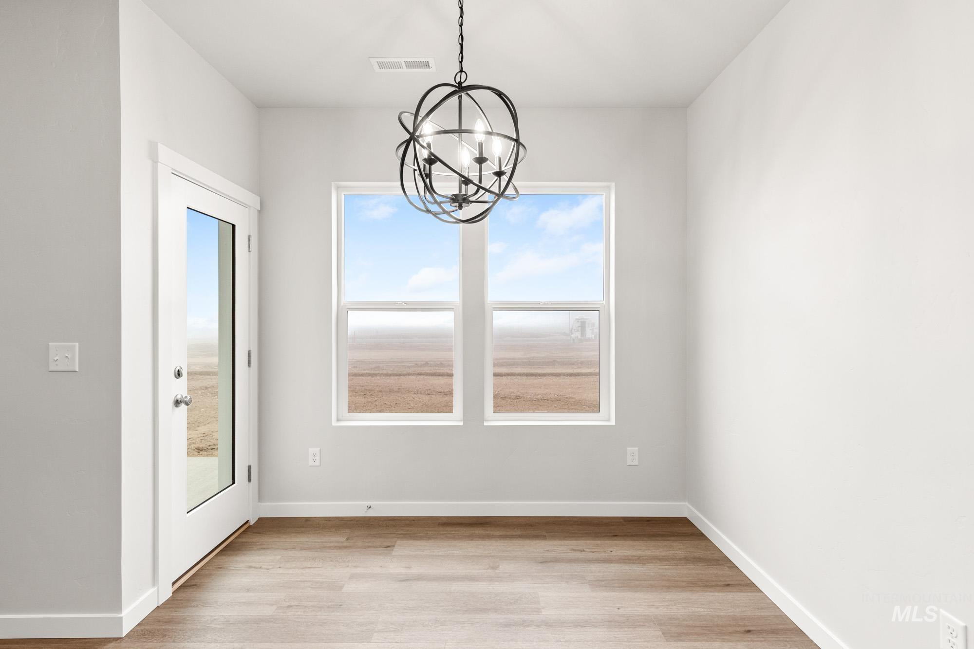 8215 E Cool River Lp, Nampa, Idaho 83687, 4 Bedrooms, 2 Bathrooms, Residential For Sale, Price $449,990, 98983753