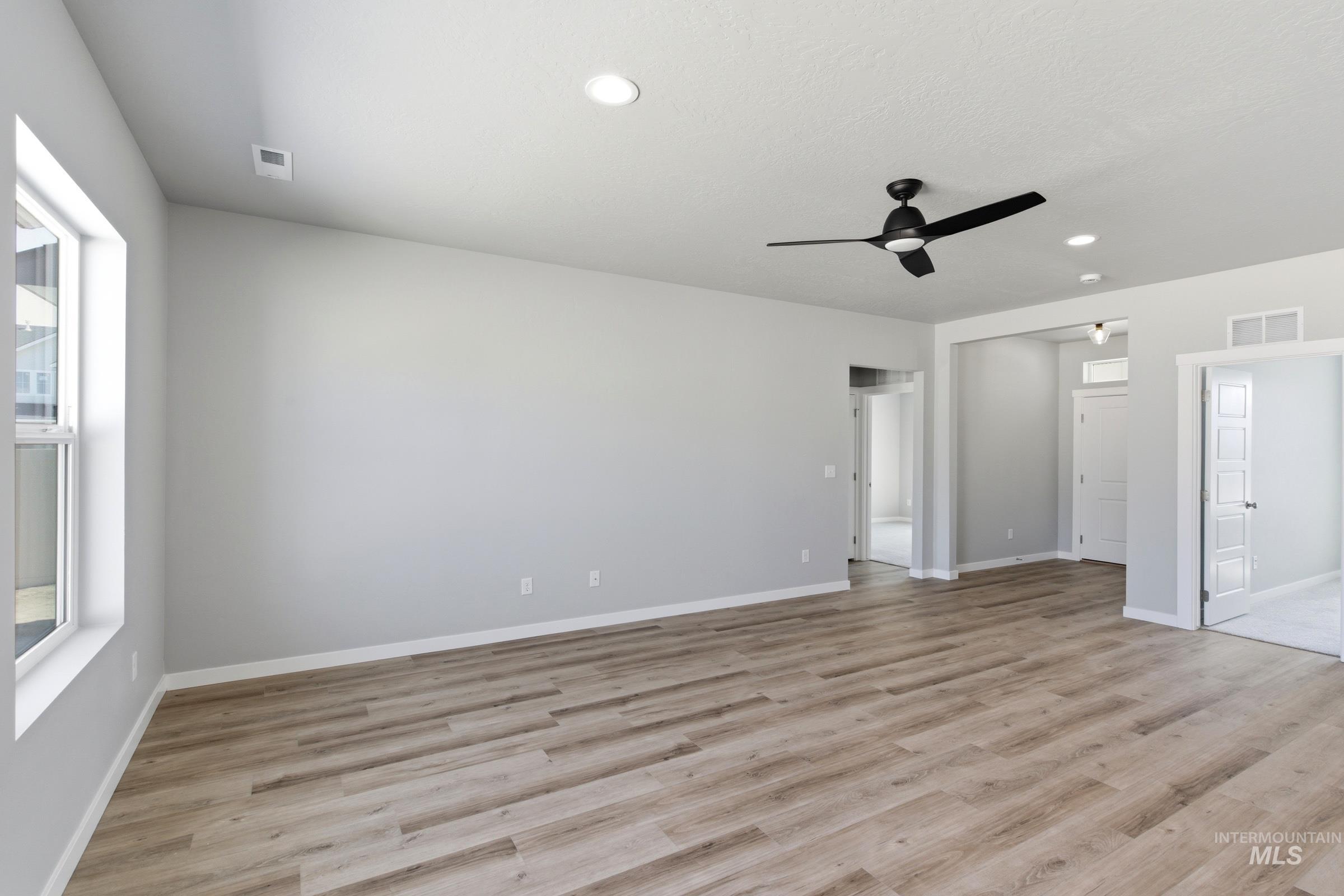 8215 E Cool River Lp, Nampa, Idaho 83687, 4 Bedrooms, 2 Bathrooms, Residential For Sale, Price $449,990,MLS 98983753