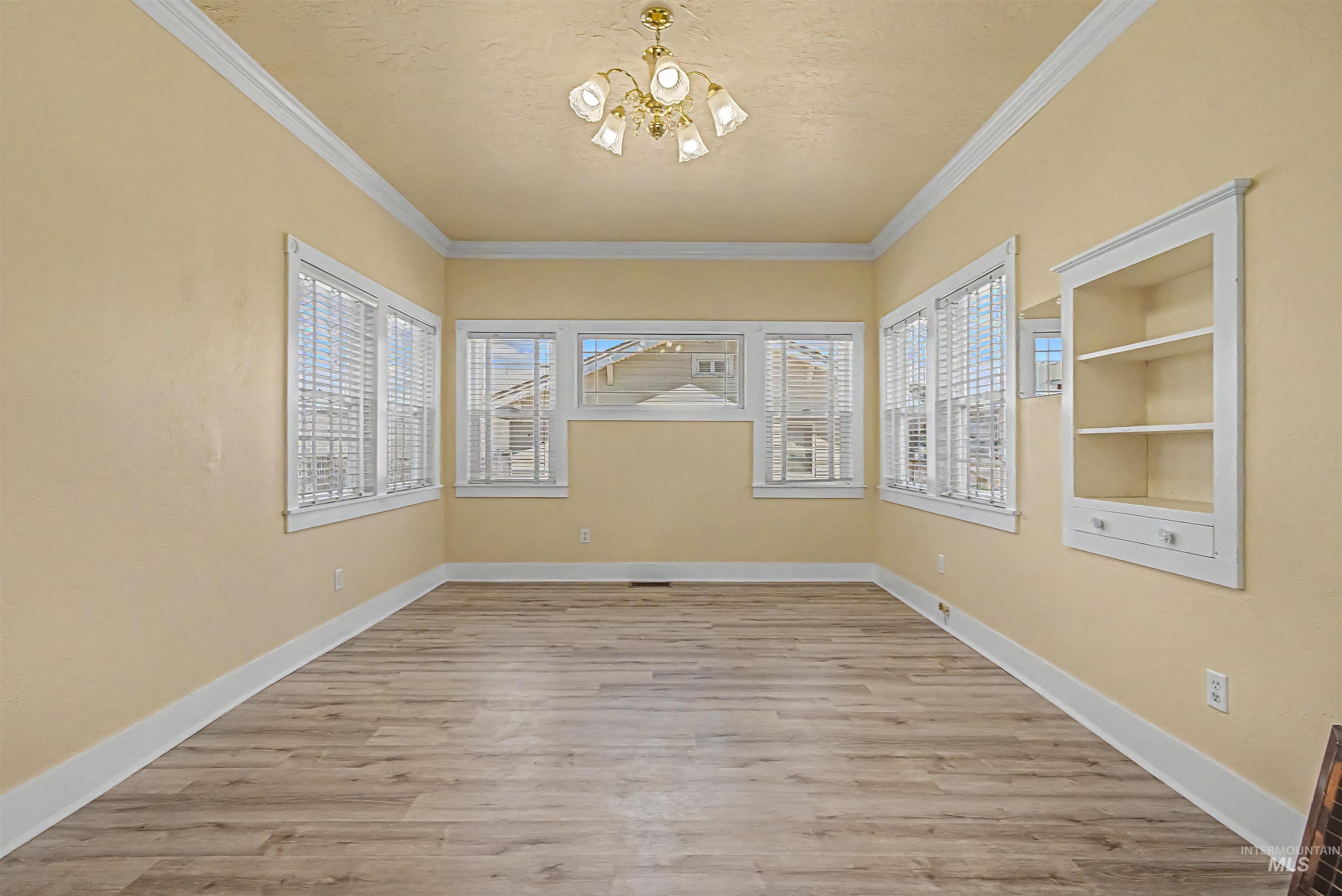 315 S 7th Ave S, Nampa, Idaho 83651, 5 Bedrooms, 1.5 Bathrooms, Residential For Sale, Price $524,900, 98983754