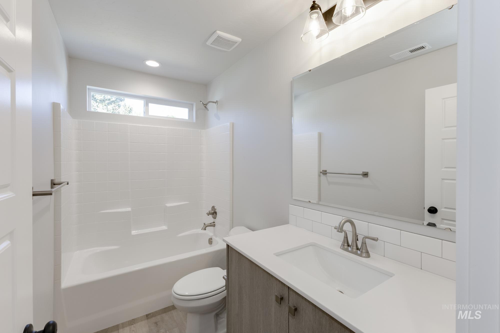 8357 E Cool River Lp, Nampa, Idaho 83687, 4 Bedrooms, 3 Bathrooms, Residential For Sale, Price $634,990,MLS 98983755