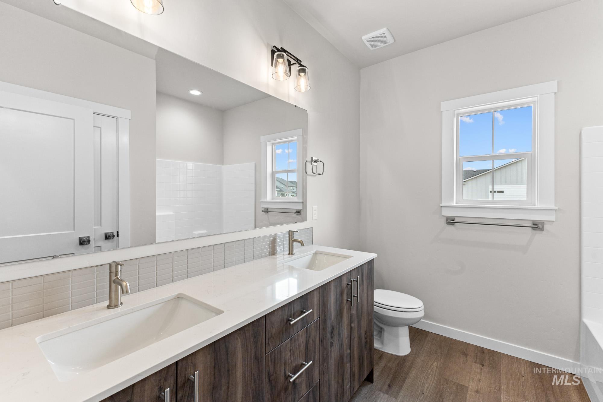 8345 E Cool River Lp, Nampa, Idaho 83687, 4 Bedrooms, 2.5 Bathrooms, Residential For Sale, Price $554,990, 98983757