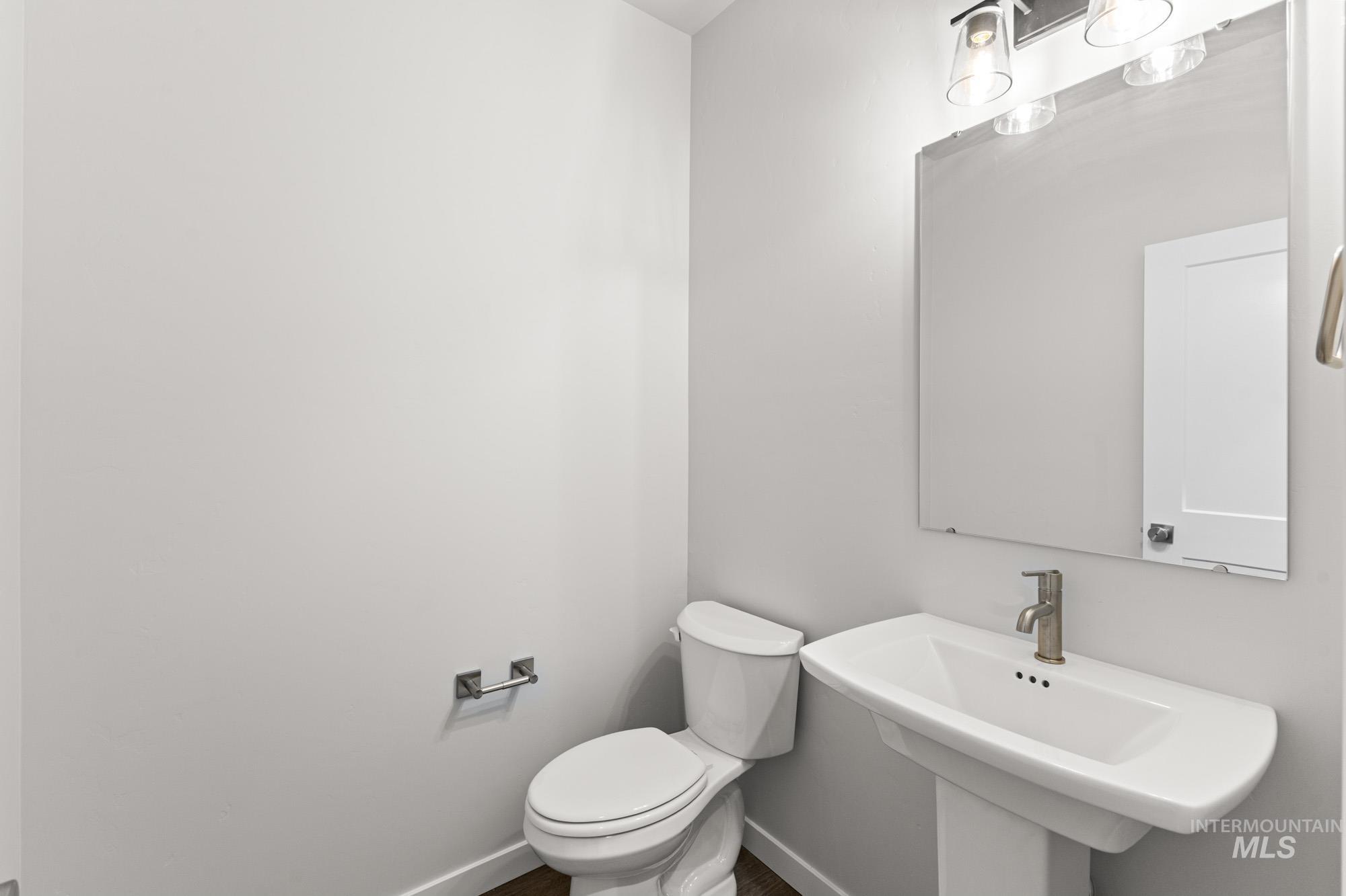 8345 E Cool River Lp, Nampa, Idaho 83687, 4 Bedrooms, 2.5 Bathrooms, Residential For Sale, Price $554,990, 98983757