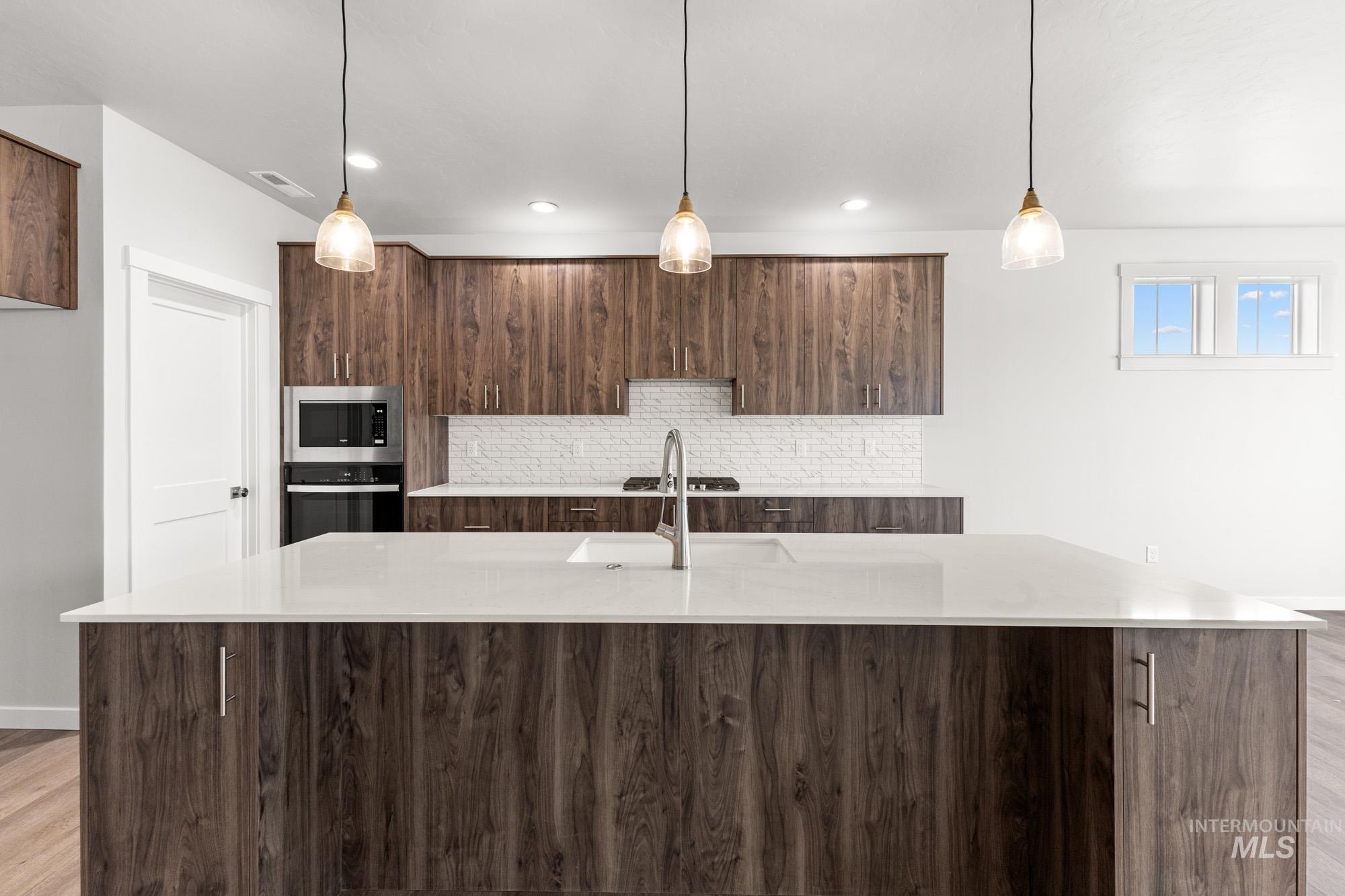 8345 E Cool River Lp, Nampa, Idaho 83687, 4 Bedrooms, 2.5 Bathrooms, Residential For Sale, Price $554,990, 98983757