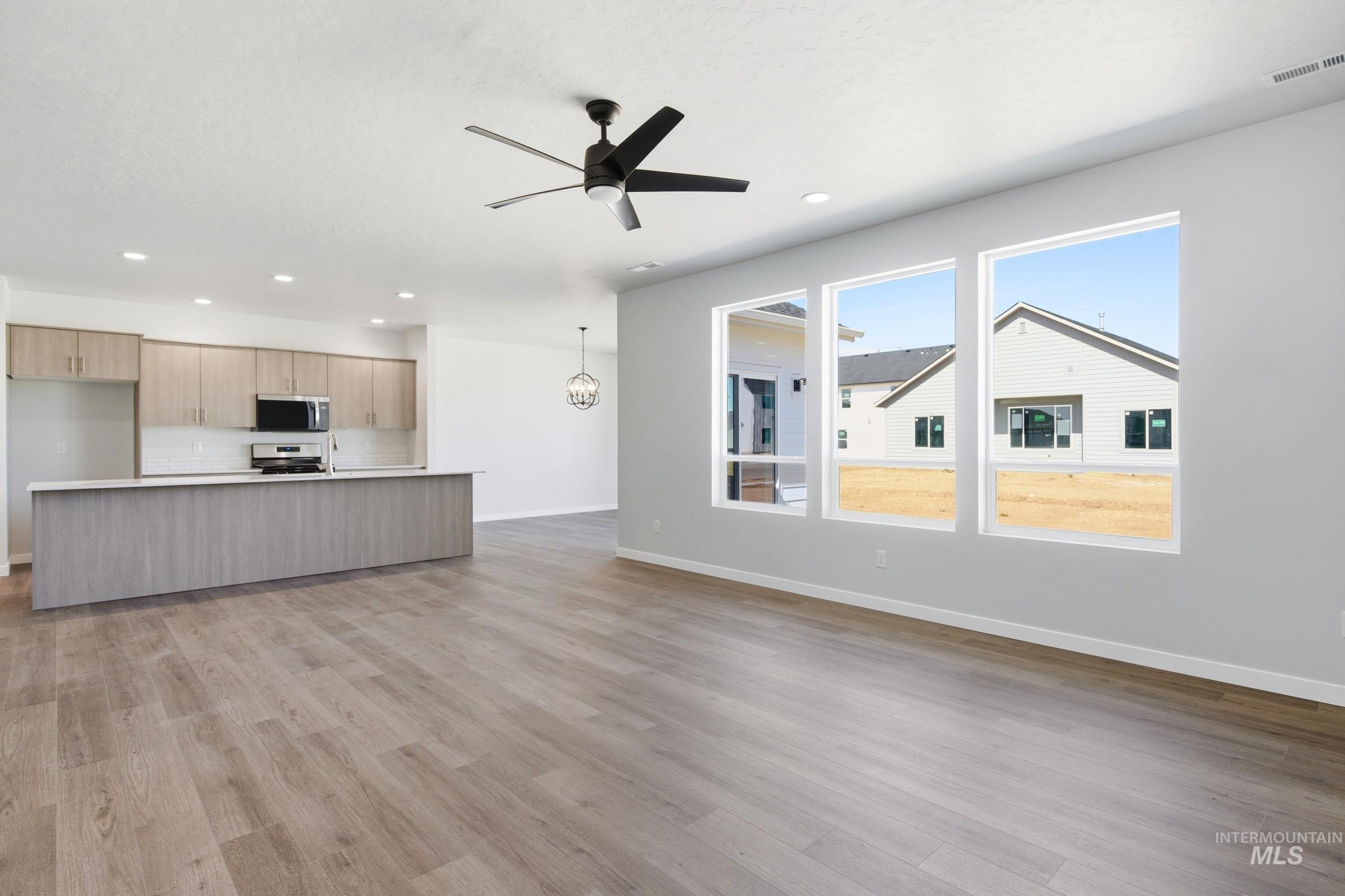 5198 E Open Canyon Dr, Nampa, Idaho 83687, 4 Bedrooms, 2 Bathrooms, Residential For Sale, Price $549,990, 98983758