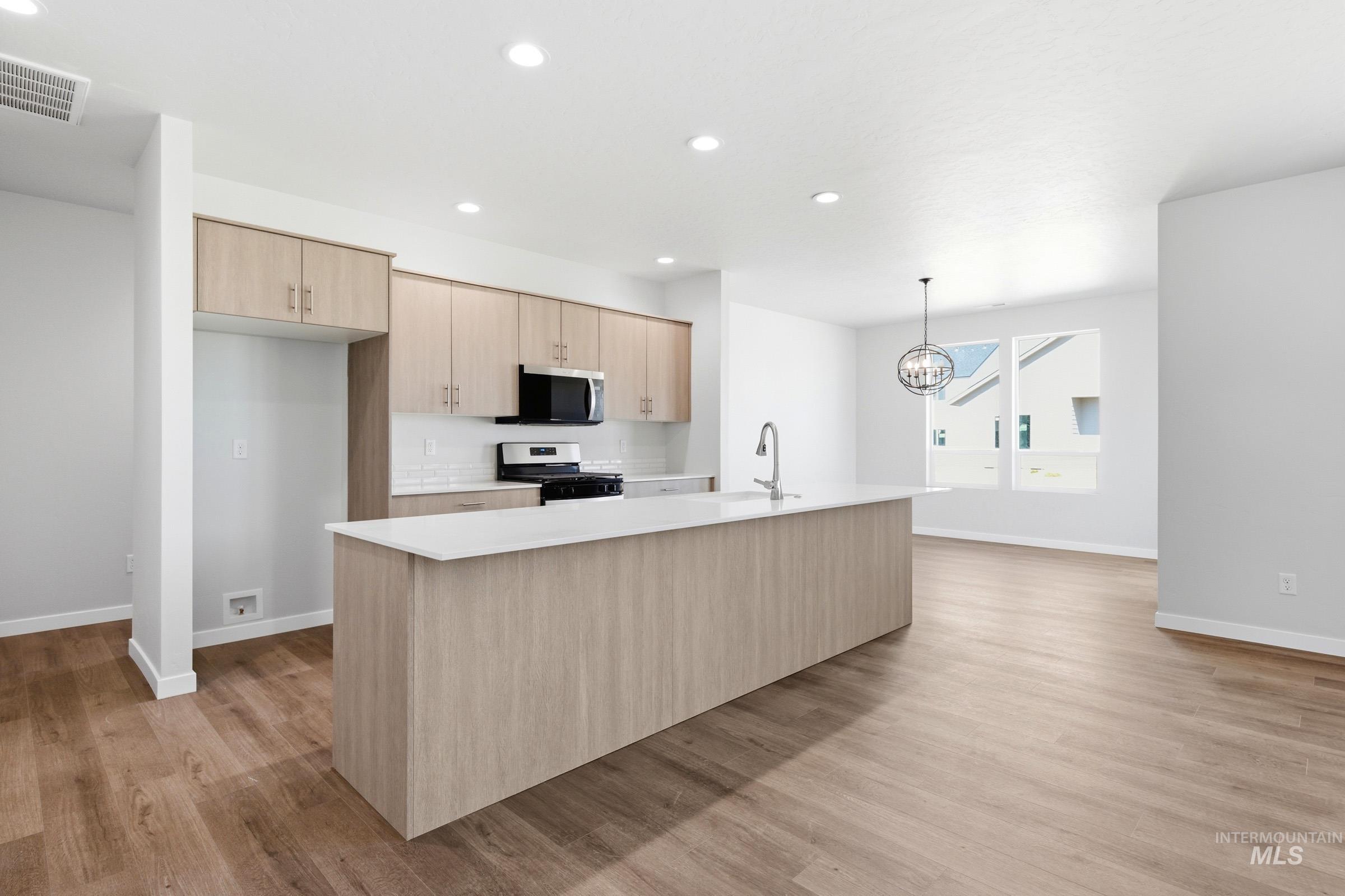 5198 E Open Canyon Dr, Nampa, Idaho 83687, 4 Bedrooms, 2 Bathrooms, Residential For Sale, Price $549,990, 98983758