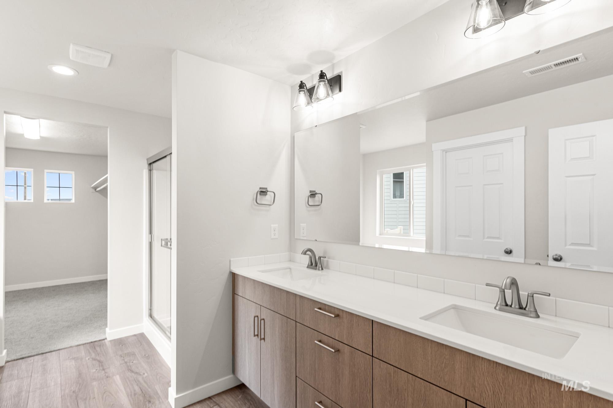 17733 N Boone Peak Ave, Nampa, Idaho 83687, 4 Bedrooms, 2 Bathrooms, Residential For Sale, Price $569,990,MLS 98983760