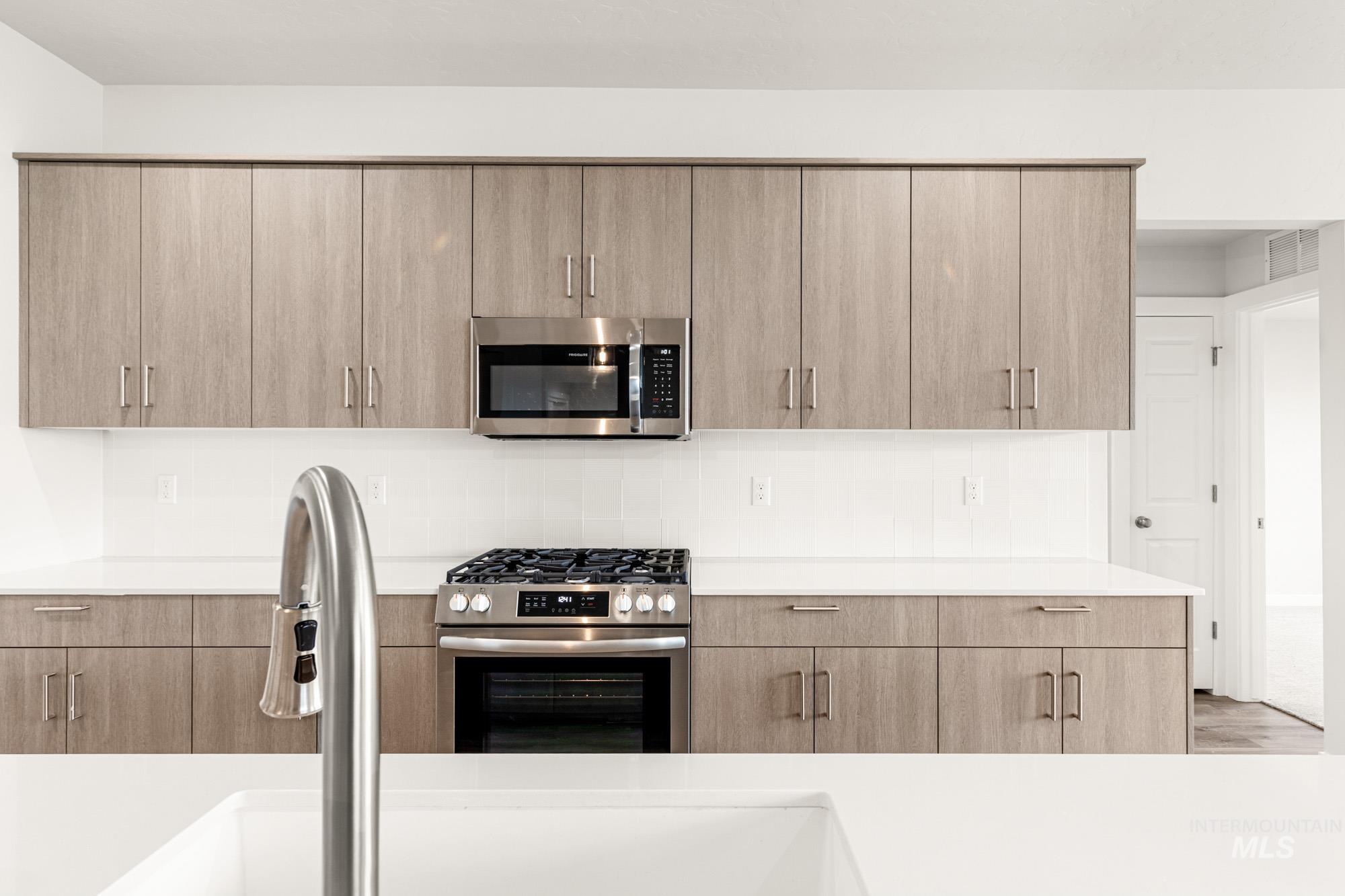 17733 N Boone Peak Ave, Nampa, Idaho 83687, 4 Bedrooms, 2 Bathrooms, Residential For Sale, Price $569,990,MLS 98983760