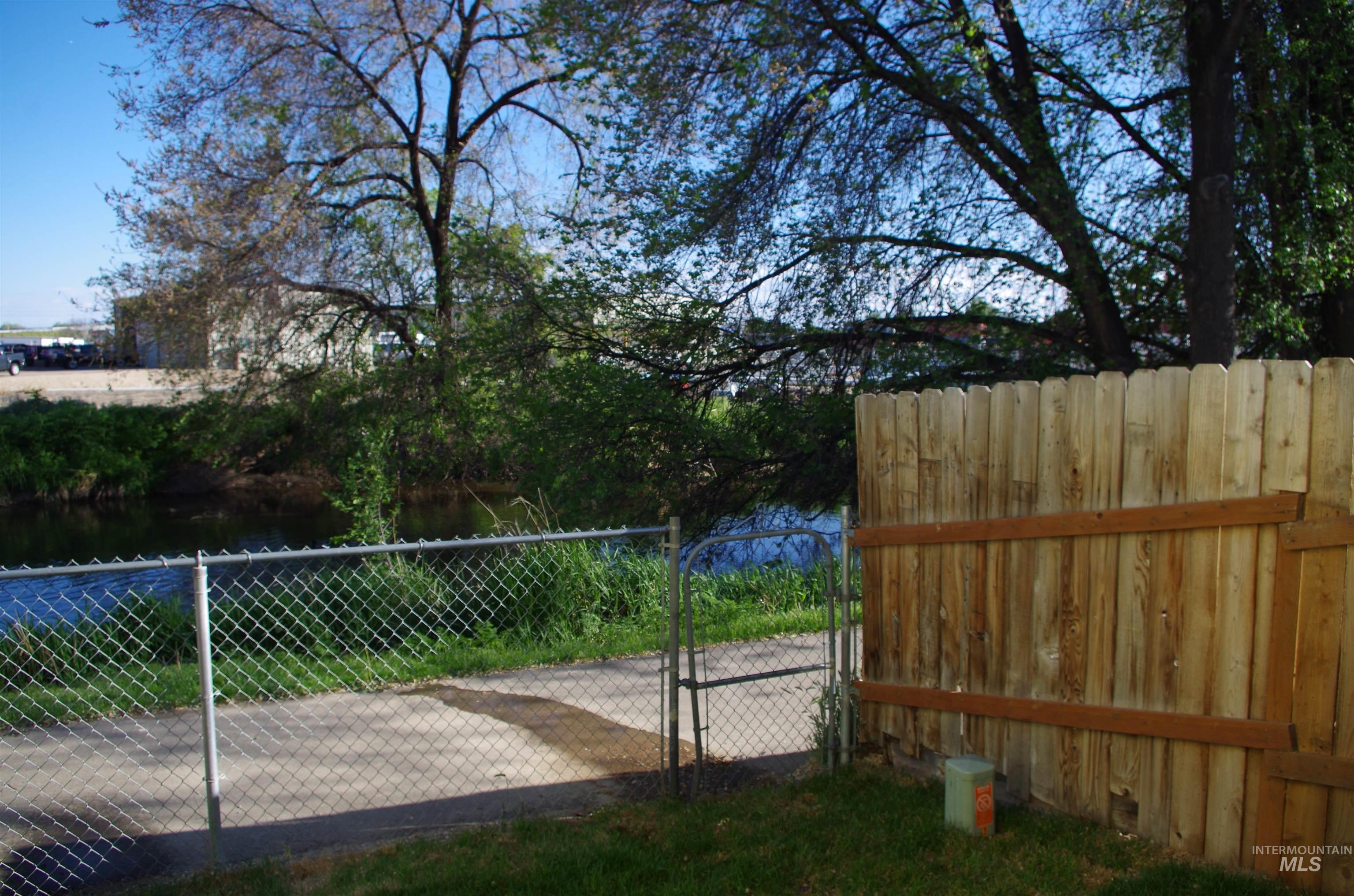2809 Cougar Ave, Nampa, Idaho 83687-9107, 3 Bedrooms, 2 Bathrooms, Residential For Sale, Price $315,000,MLS 98983764