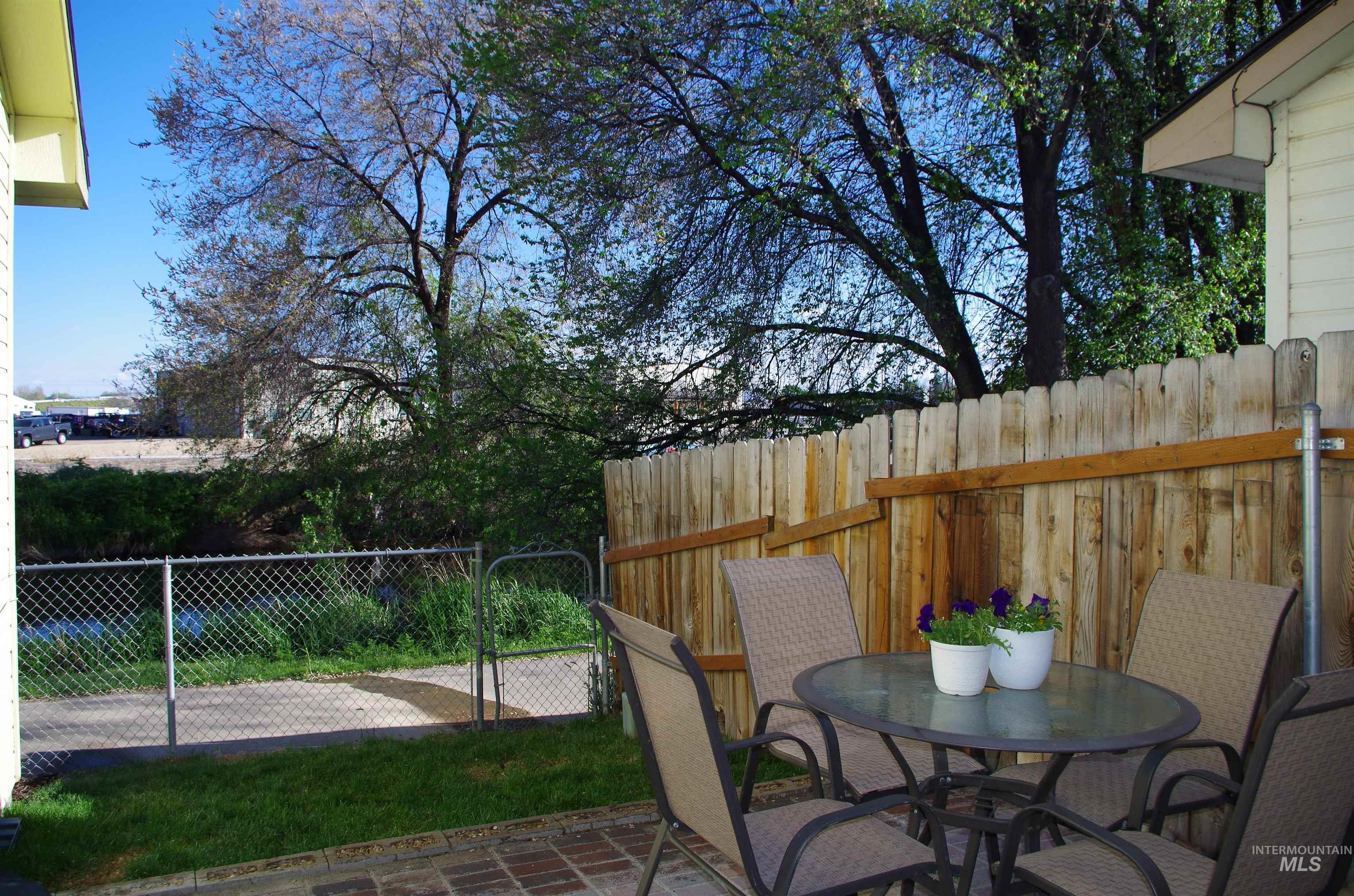 2809 Cougar Ave, Nampa, Idaho 83687-9107, 3 Bedrooms, 2 Bathrooms, Residential For Sale, Price $315,000,MLS 98983764