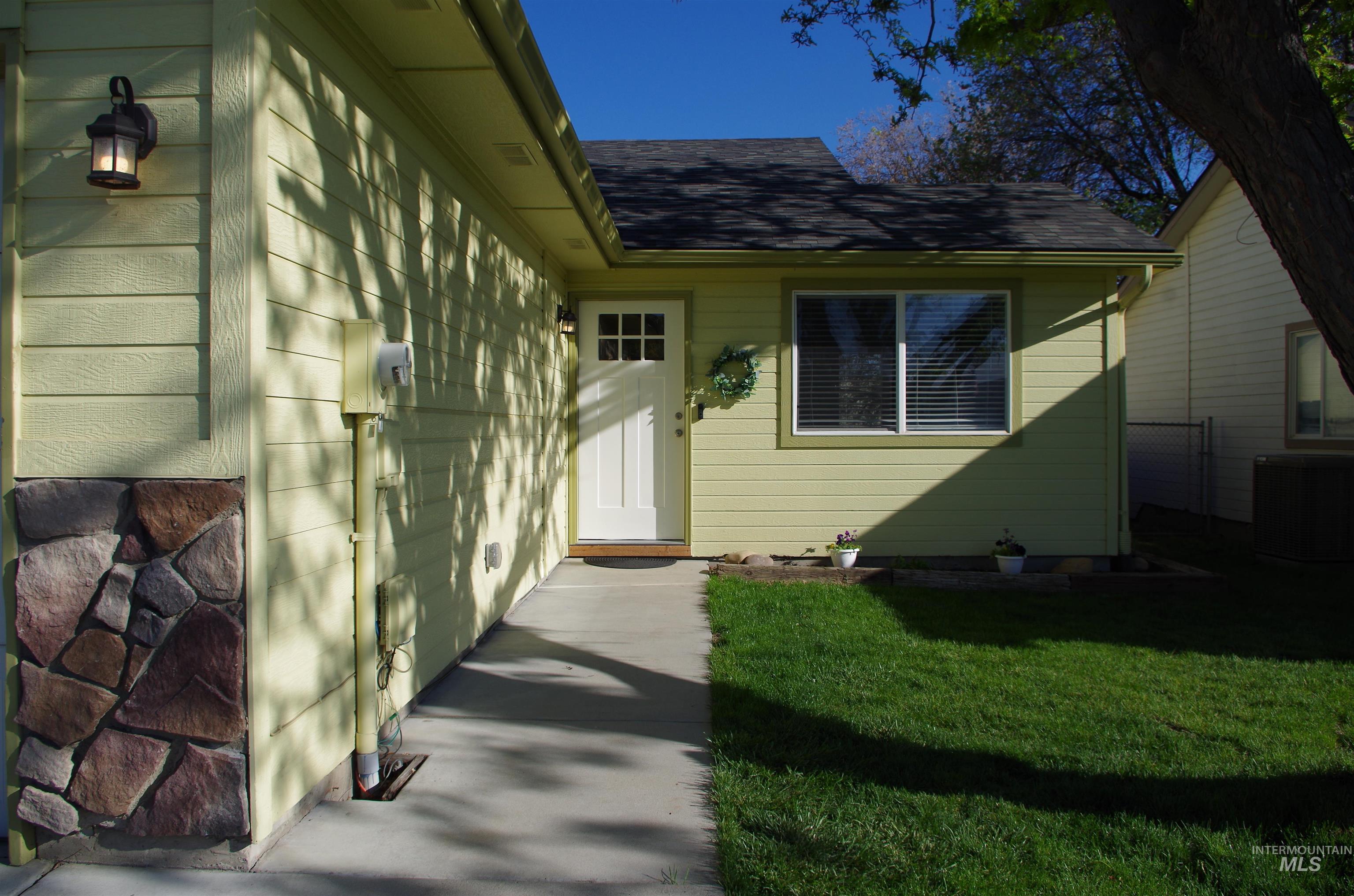 2809 Cougar Ave, Nampa, Idaho 83687-9107, 3 Bedrooms, 2 Bathrooms, Residential For Sale, Price $315,000,MLS 98983764