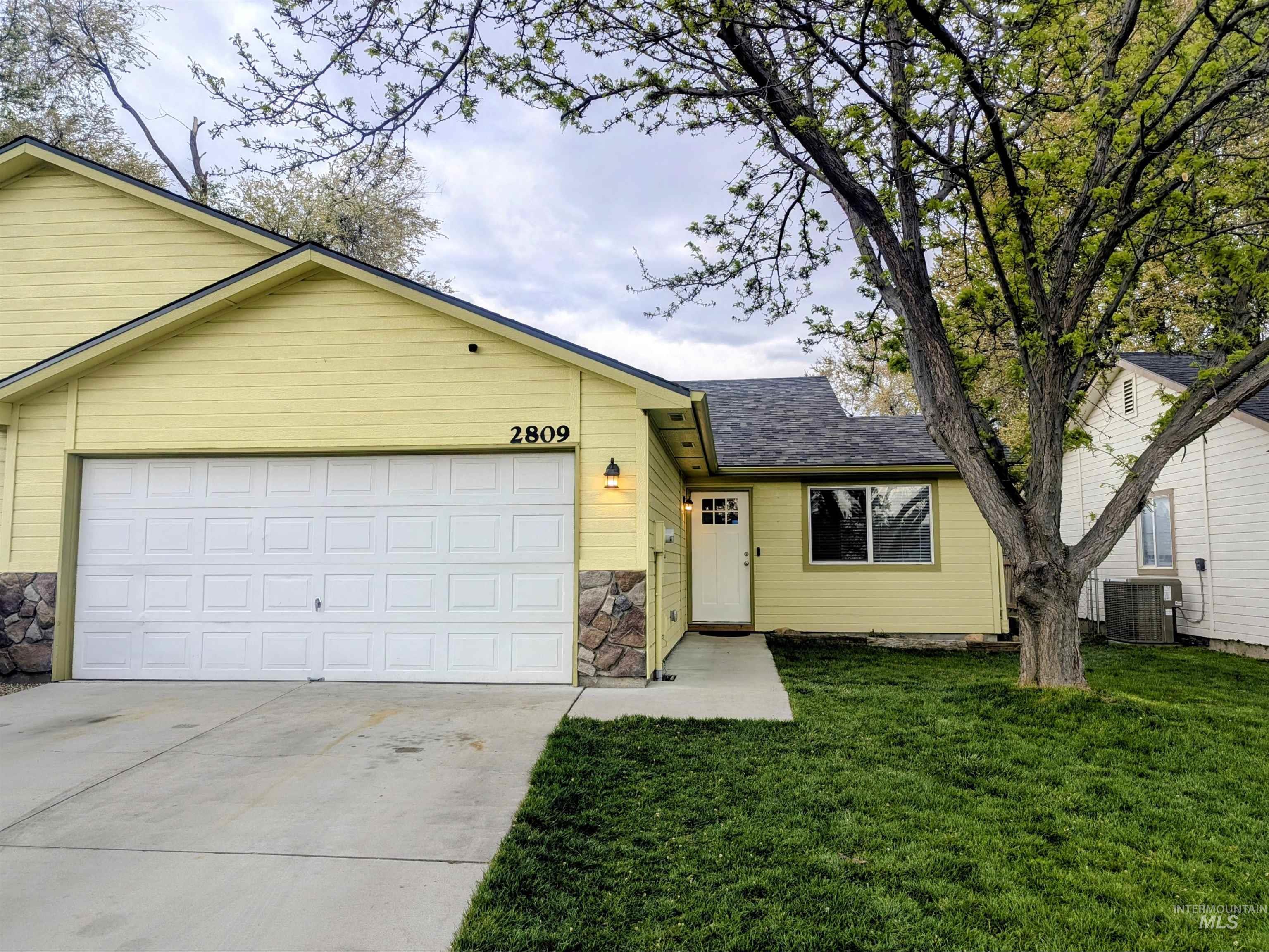 2809 Cougar Ave, Nampa, Idaho 83687-9107, 3 Bedrooms, 2 Bathrooms, Residential For Sale, Price $315,000,MLS 98983764