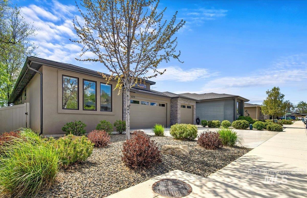 6179 W Ina Dr., Boise, Idaho 83703, 3 Bedrooms, 3 Bathrooms, Residential For Sale, Price $875,000,MLS 98983766