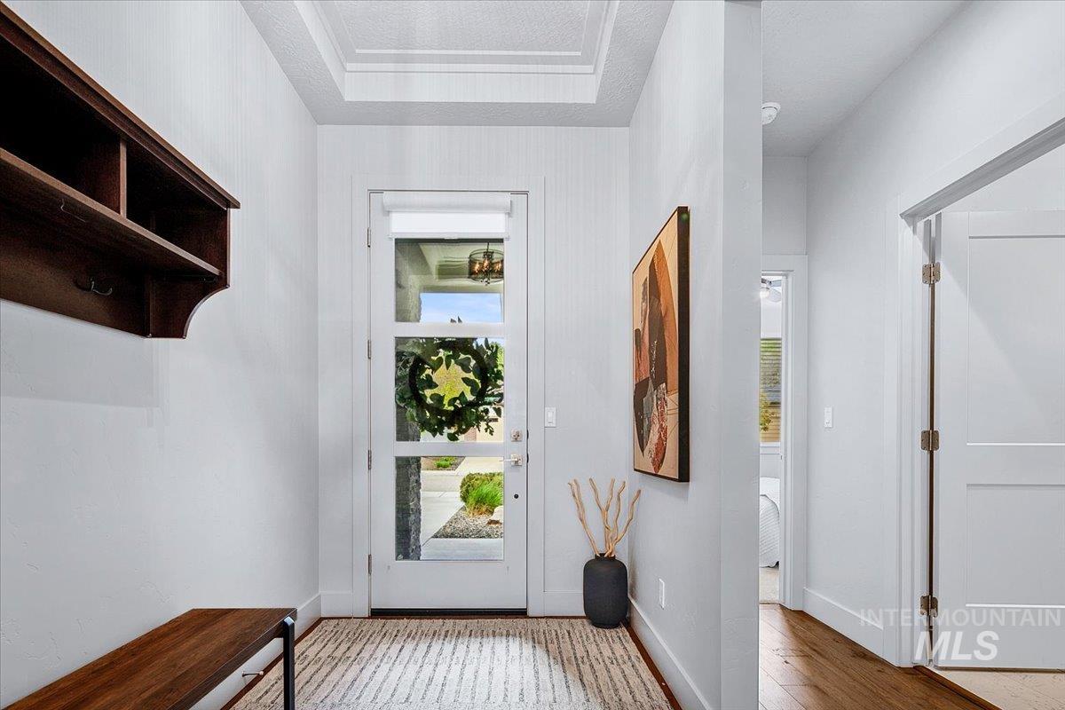 6179 W Ina Dr., Boise, Idaho 83703, 3 Bedrooms, 3 Bathrooms, Residential For Sale, Price $875,000,MLS 98983766