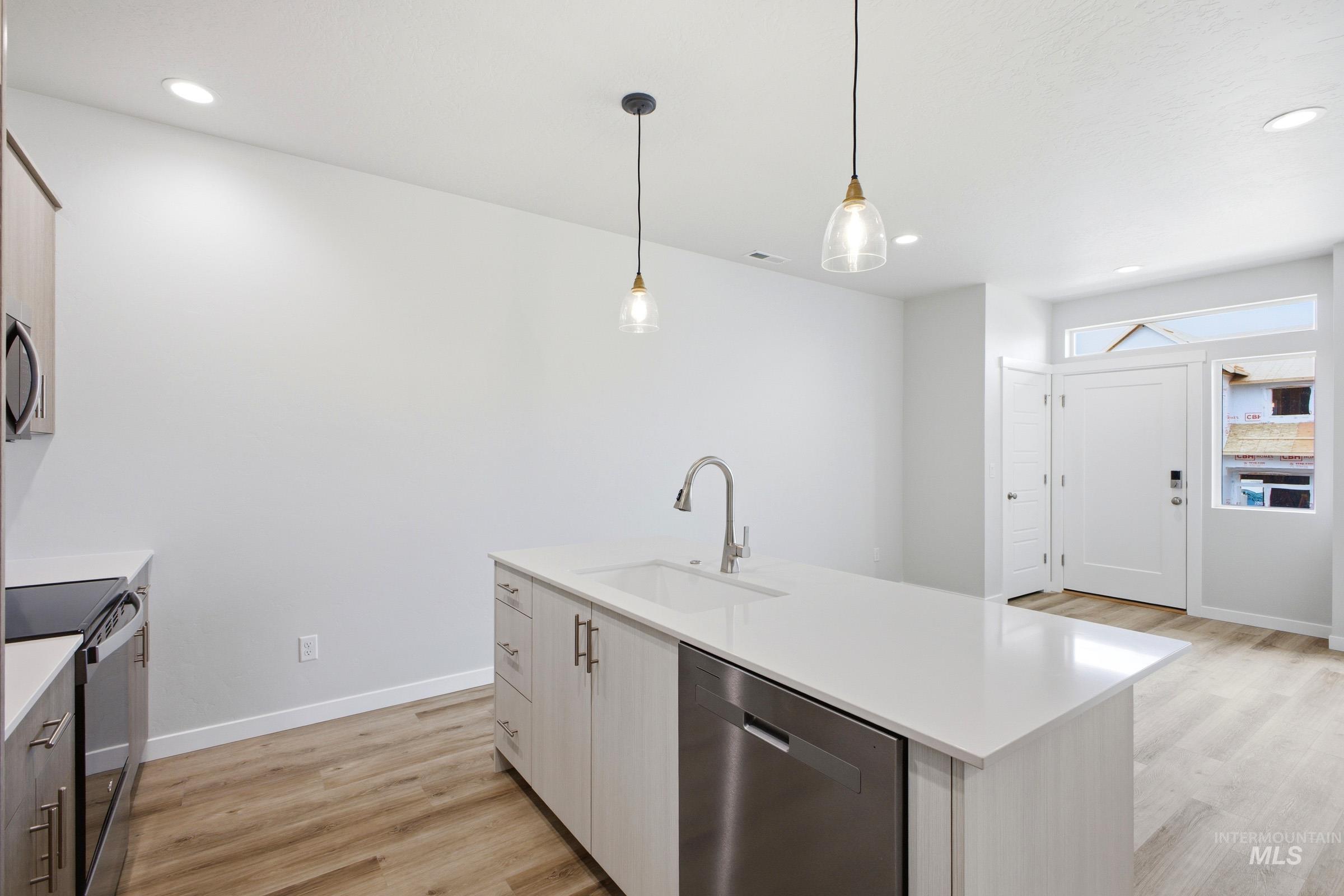 6717 S Spindlebush Ave, Boise, Idaho 83709, 3 Bedrooms, 2.5 Bathrooms, Residential For Sale, Price $427,990, 98983767