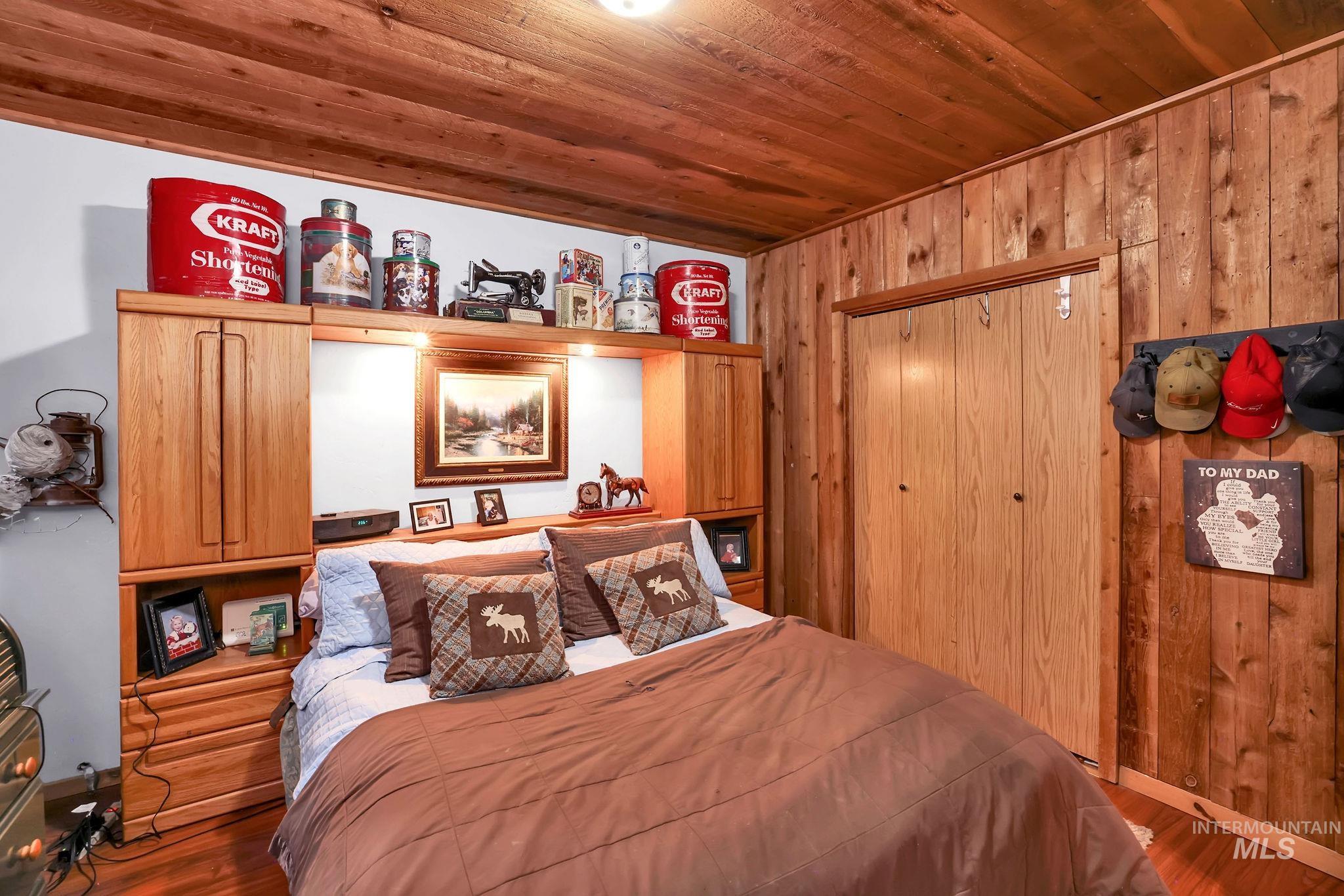 1075 Club Road, McCall, Idaho 83638, 5 Bedrooms, 3 Bathrooms, Residential For Sale, Price $815,000,MLS 98983768