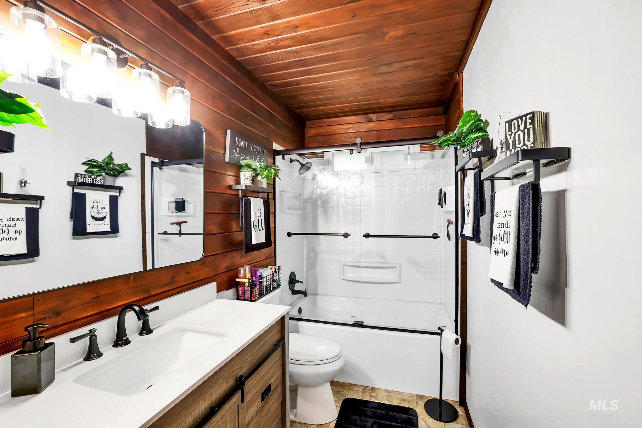 1075 Club Road, McCall, Idaho 83638, 5 Bedrooms, 3 Bathrooms, Residential For Sale, Price $815,000,MLS 98983768