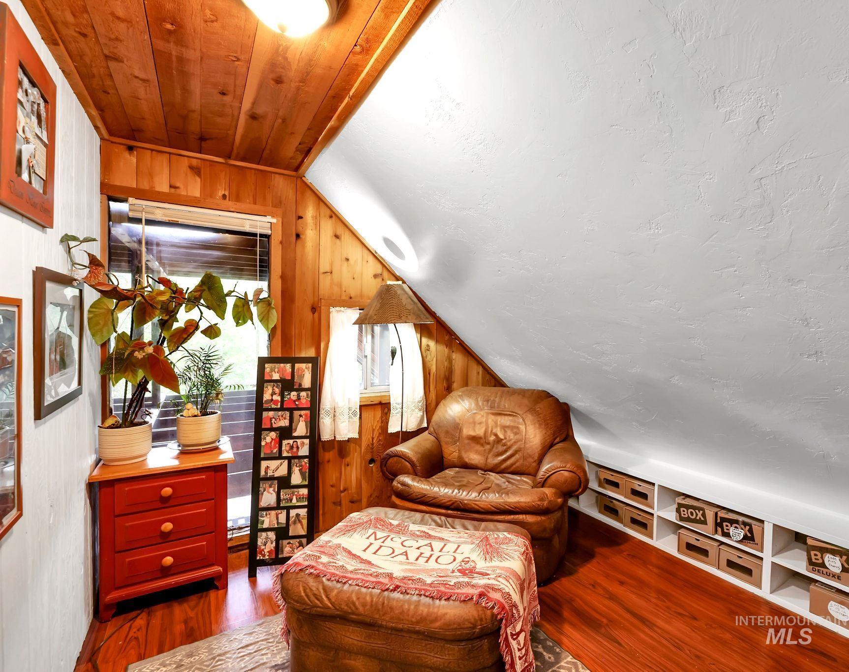 1075 Club Road, McCall, Idaho 83638, 5 Bedrooms, 3 Bathrooms, Residential For Sale, Price $815,000,MLS 98983768