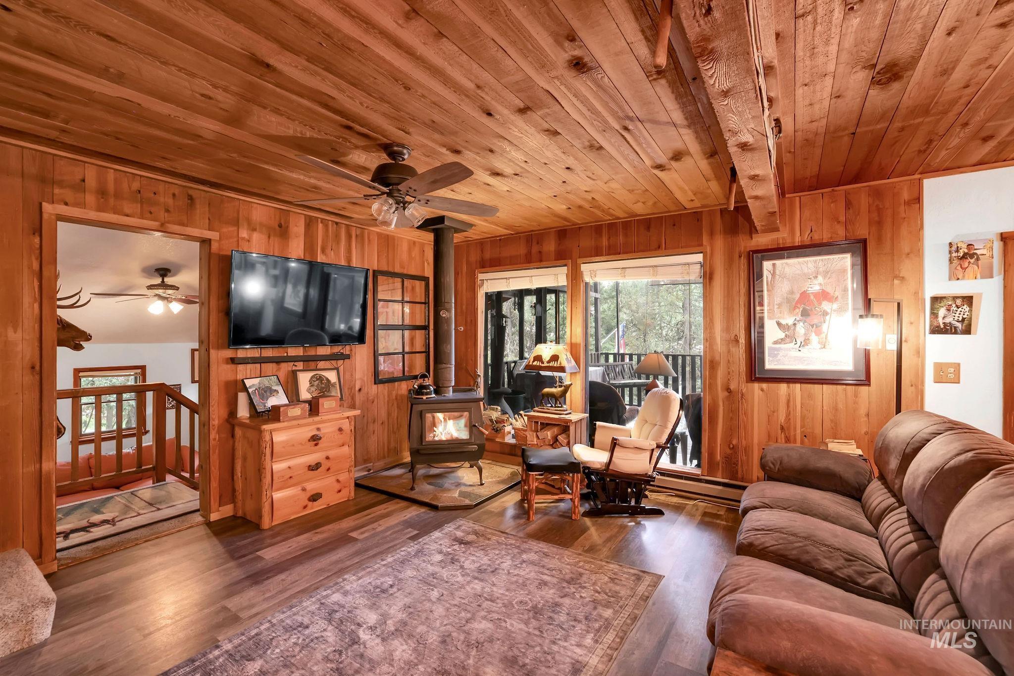 1075 Club Road, McCall, Idaho 83638, 5 Bedrooms, 3 Bathrooms, Residential For Sale, Price $815,000,MLS 98983768