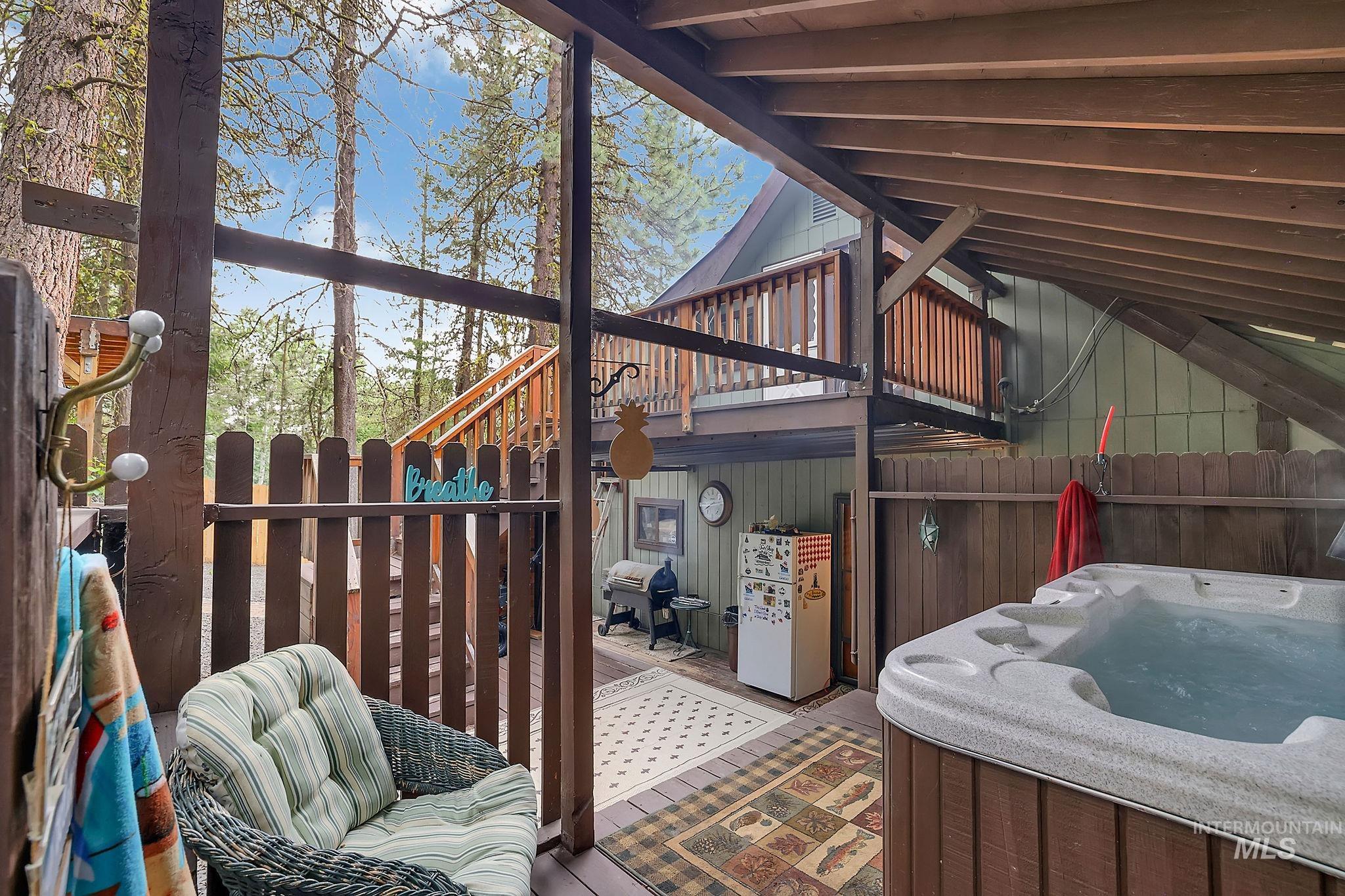 1075 Club Road, McCall, Idaho 83638, 5 Bedrooms, 3 Bathrooms, Residential For Sale, Price $815,000,MLS 98983768