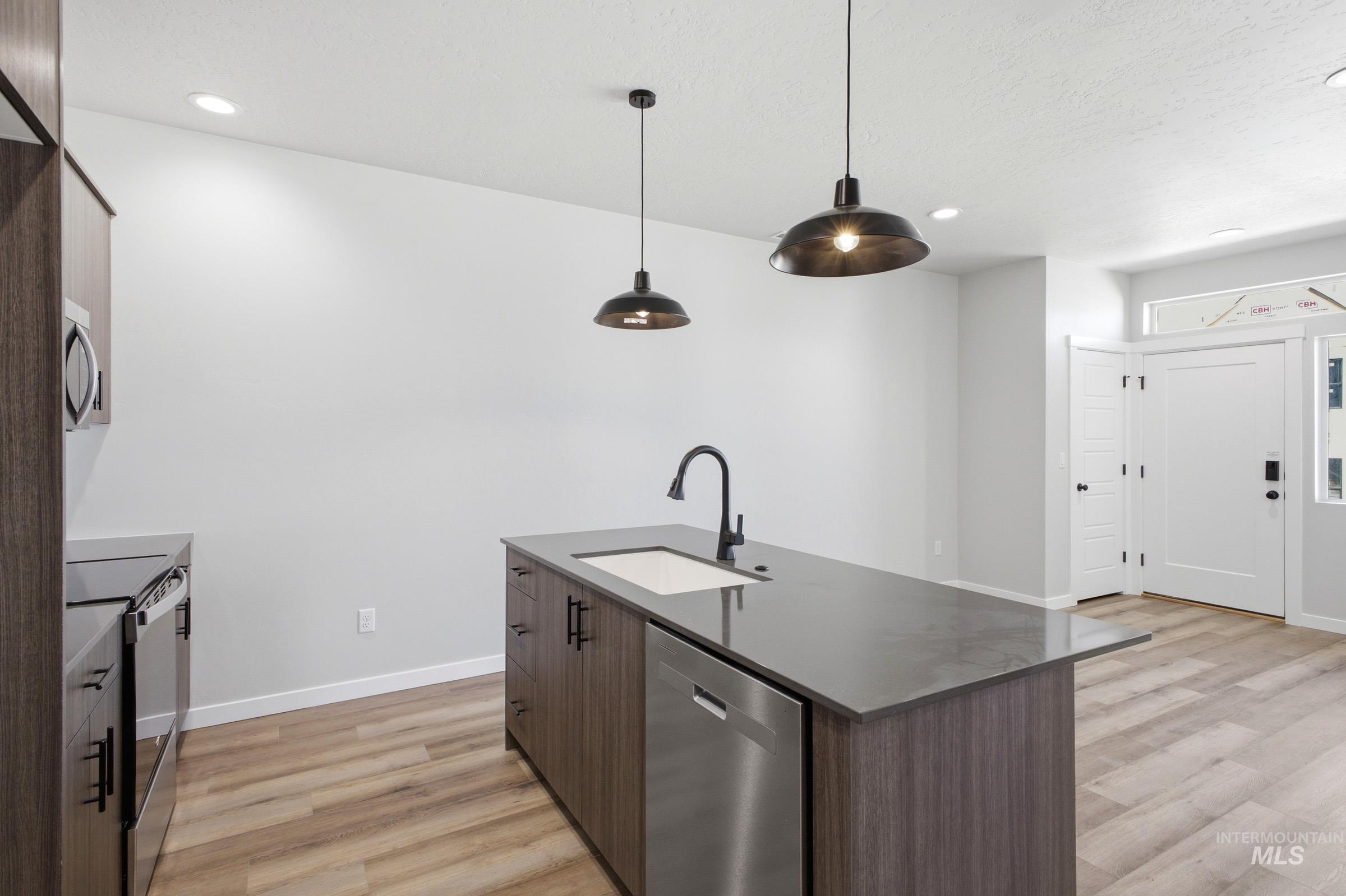6729 S Spindlebush Ave, Boise, Idaho 83709, 3 Bedrooms, 2.5 Bathrooms, Residential For Sale, Price $428,990, 98983770