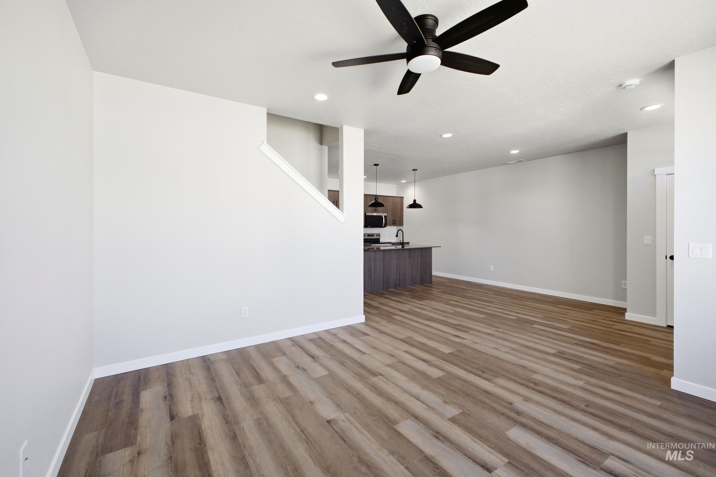 6729 S Spindlebush Ave, Boise, Idaho 83709, 3 Bedrooms, 2.5 Bathrooms, Residential For Sale, Price $428,990, 98983770