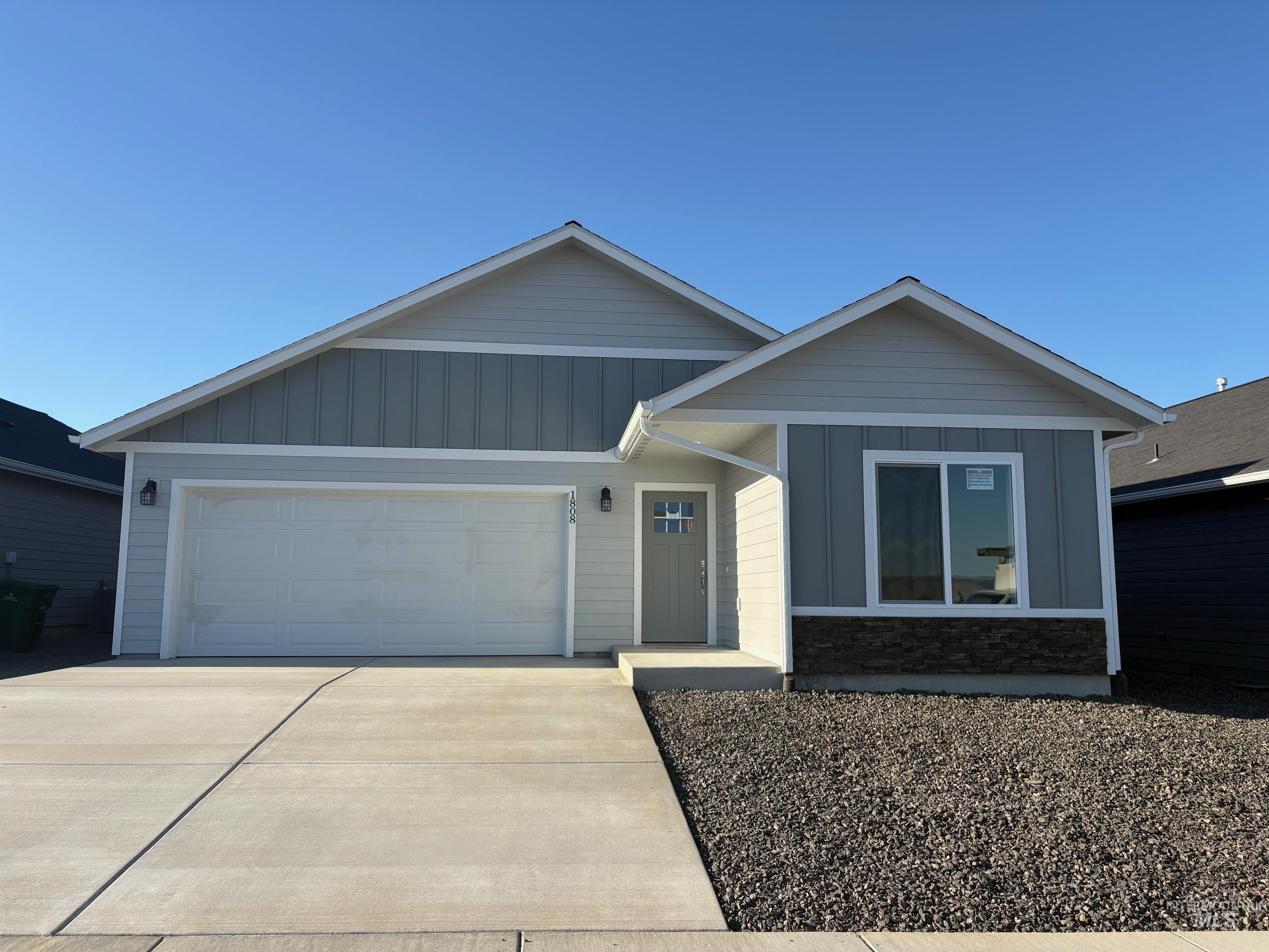 1809 Clark Fork Lane, Lewiston, Idaho 83501, 3 Bedrooms, 2 Bathrooms, Residential For Sale, Price $384,900,MLS 98983771