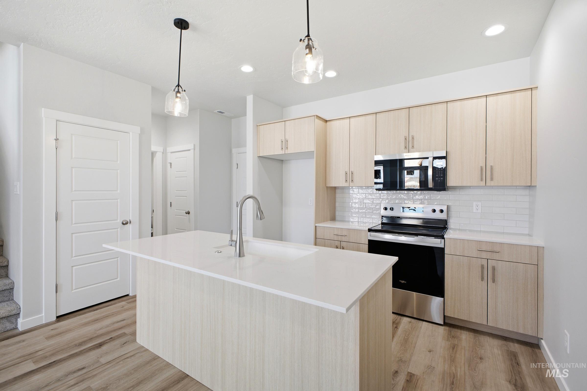 6739 S Spindlebush Ave, Boise, Idaho 83709, 3 Bedrooms, 2.5 Bathrooms, Residential For Sale, Price $435,990, 98983772