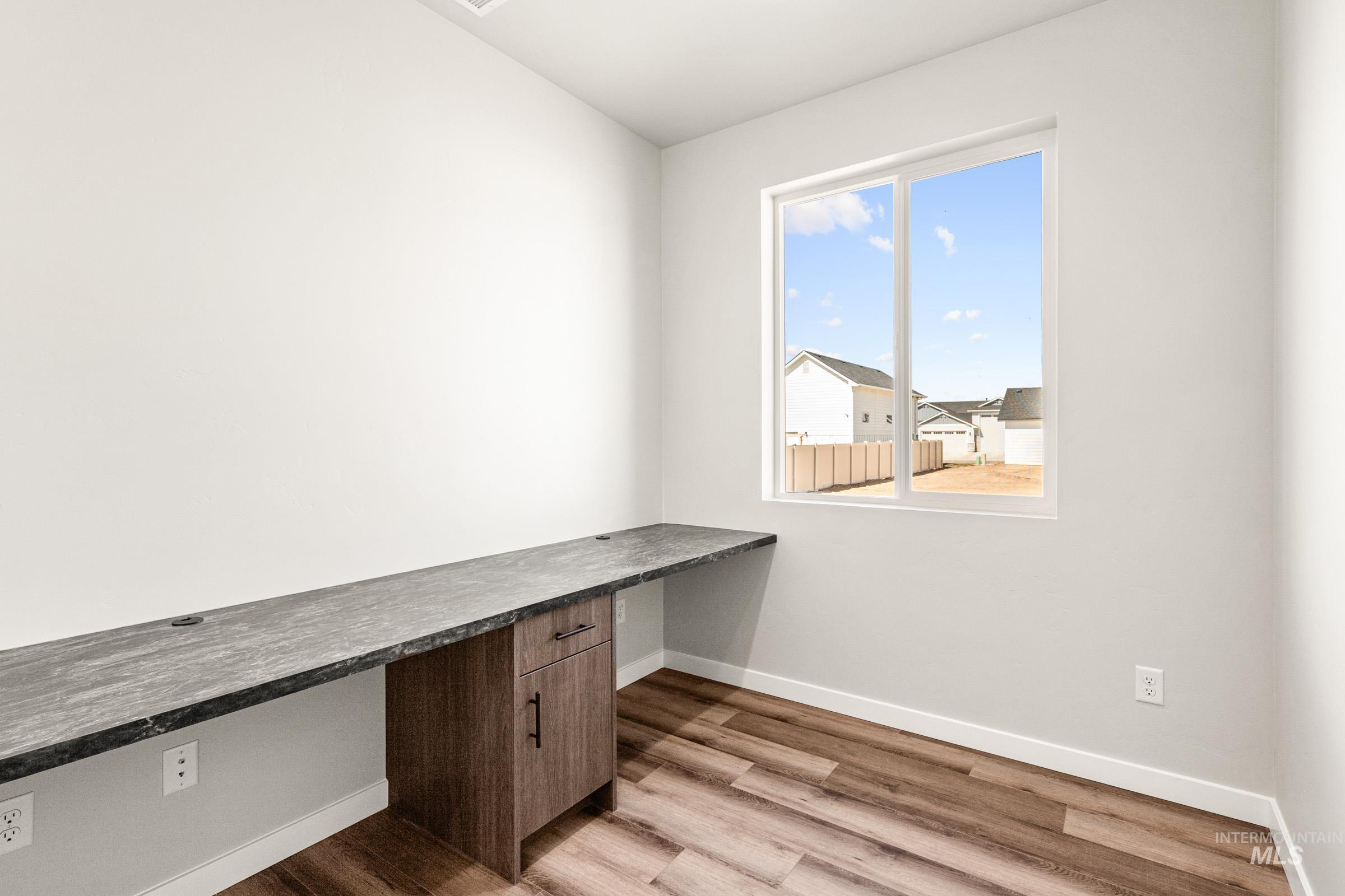 3767 W Piscina Dr, Meridian, Idaho 83642, 4 Bedrooms, 2.5 Bathrooms, Residential For Sale, Price $589,990,MLS 98983773