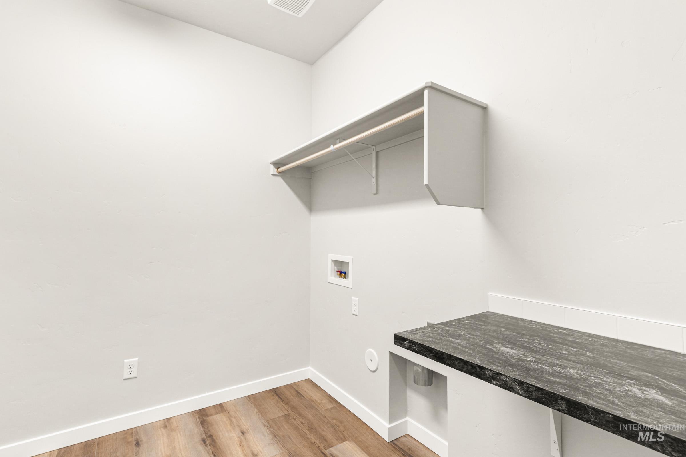 3767 W Piscina Dr, Meridian, Idaho 83642, 4 Bedrooms, 2.5 Bathrooms, Residential For Sale, Price $589,990,MLS 98983773