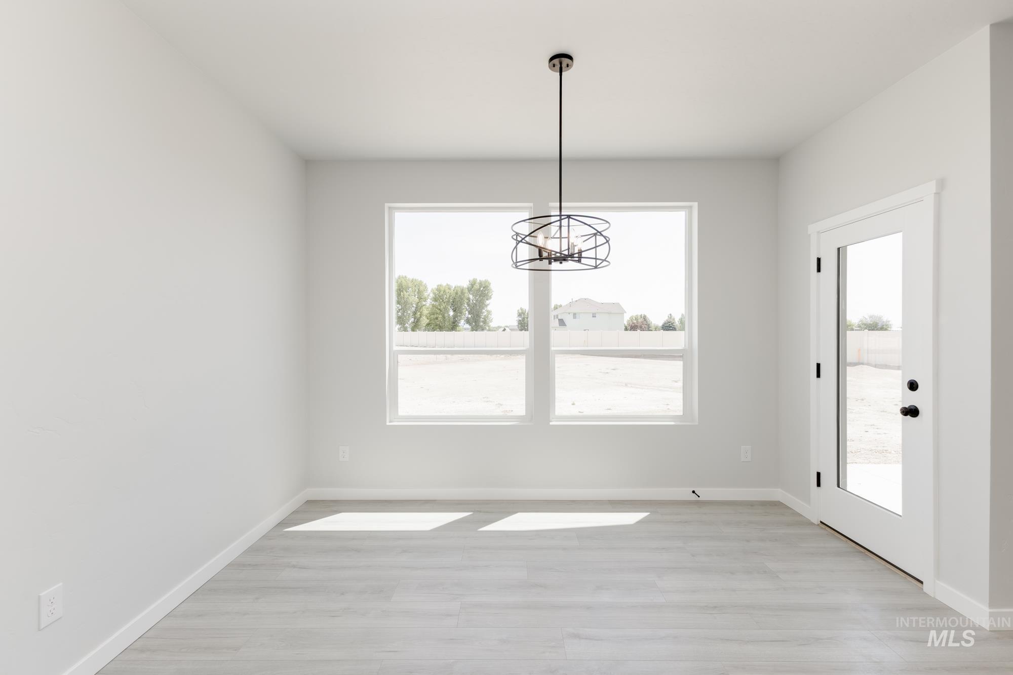 1196 W Pack River Dr, Meridian, Idaho 83642, 5 Bedrooms, 2.5 Bathrooms, Residential For Sale, Price $584,990,MLS 98983775