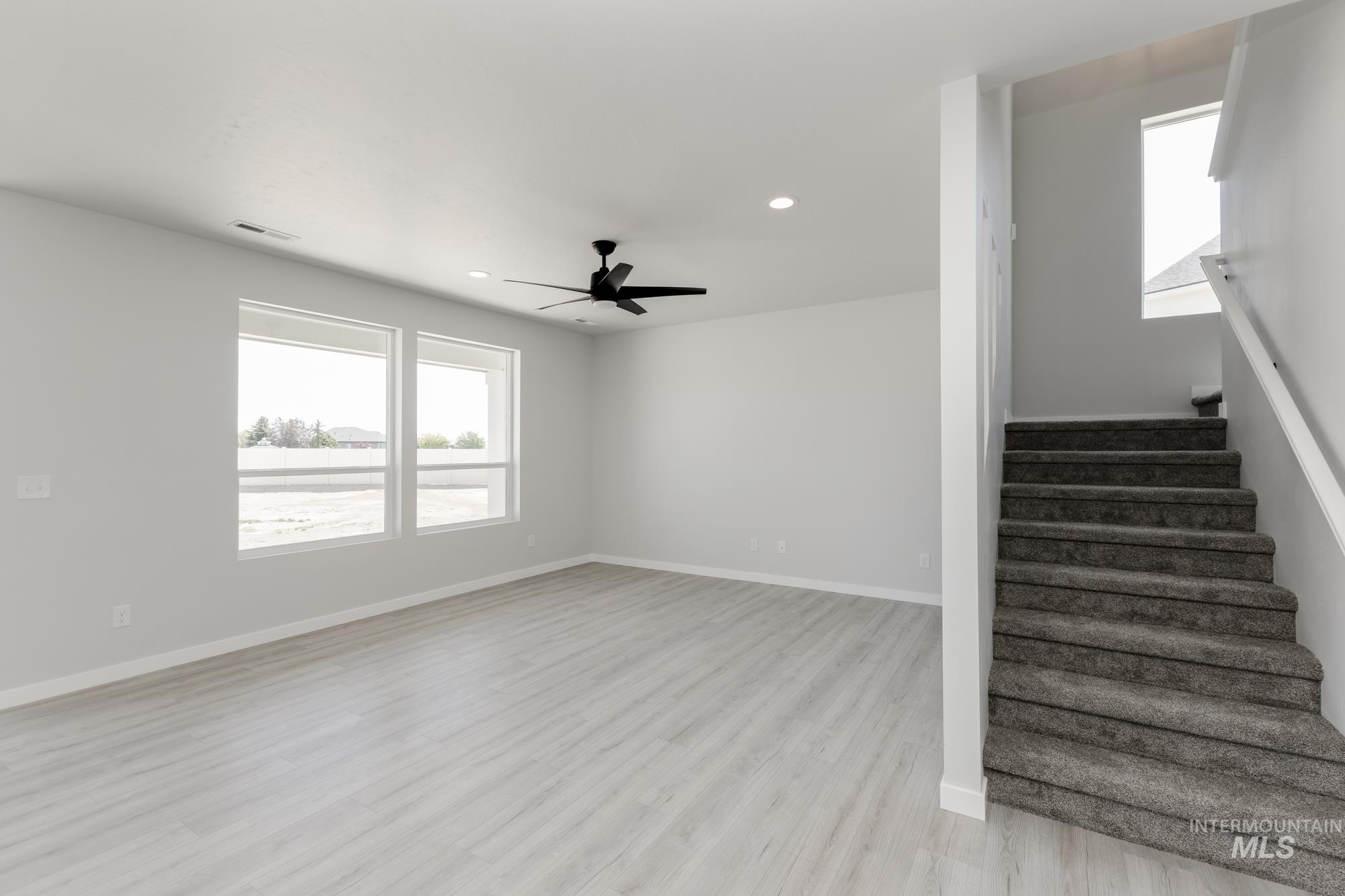 1196 W Pack River Dr, Meridian, Idaho 83642, 5 Bedrooms, 2.5 Bathrooms, Residential For Sale, Price $584,990,MLS 98983775