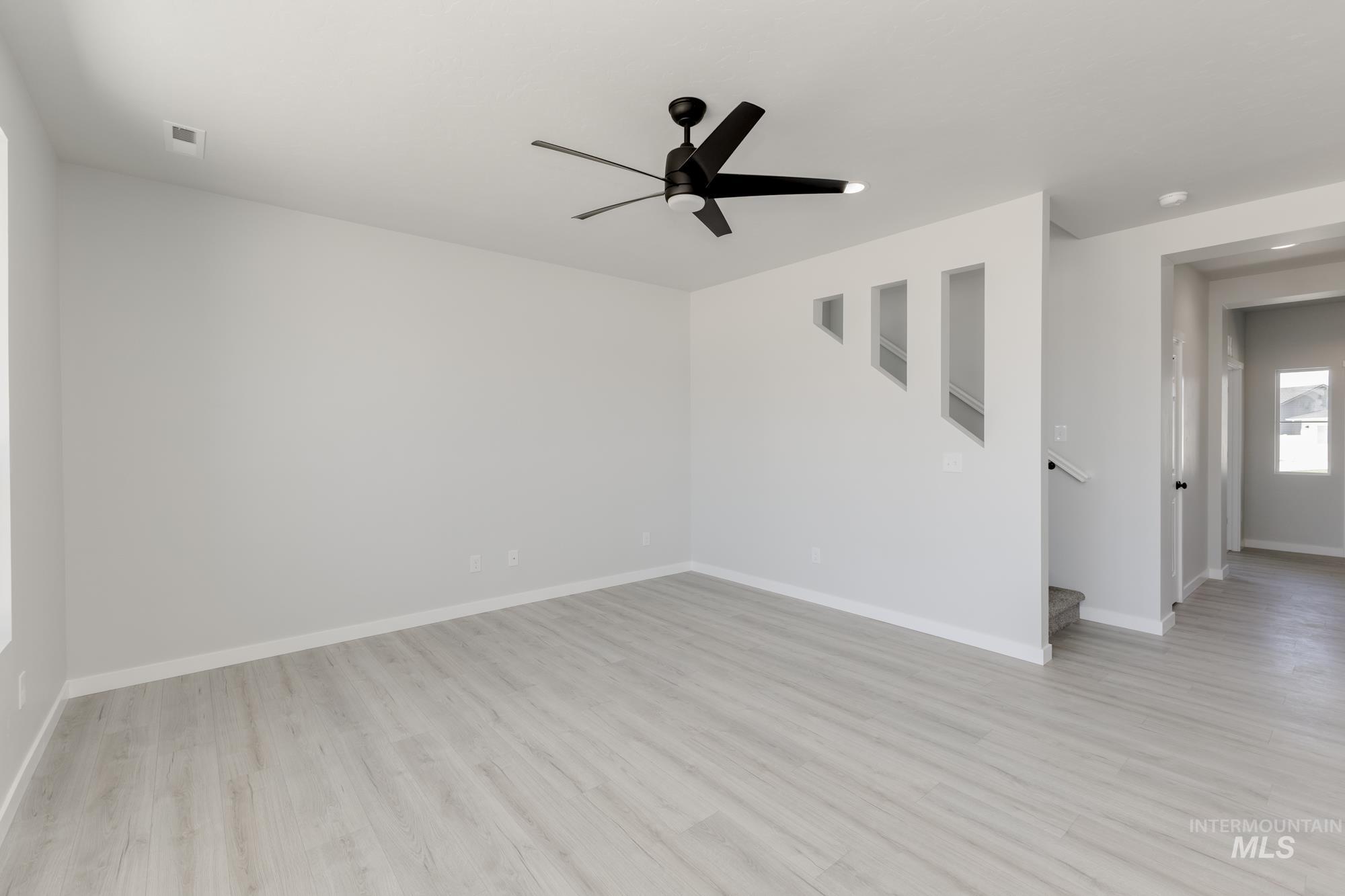 1196 W Pack River Dr, Meridian, Idaho 83642, 5 Bedrooms, 2.5 Bathrooms, Residential For Sale, Price $584,990,MLS 98983775