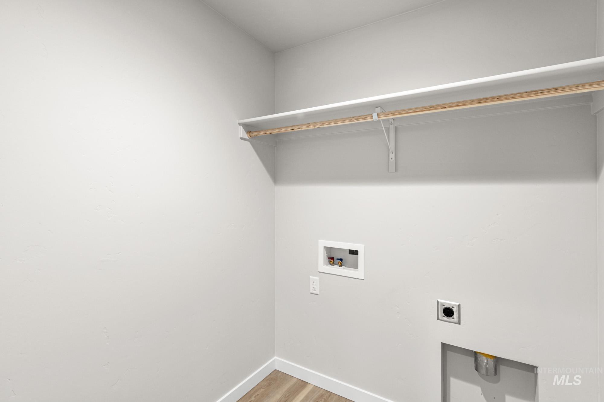 16590 Dunning Way, Caldwell, Idaho 83607, 4 Bedrooms, 2.5 Bathrooms, Residential For Sale, Price $443,990,MLS 98983776