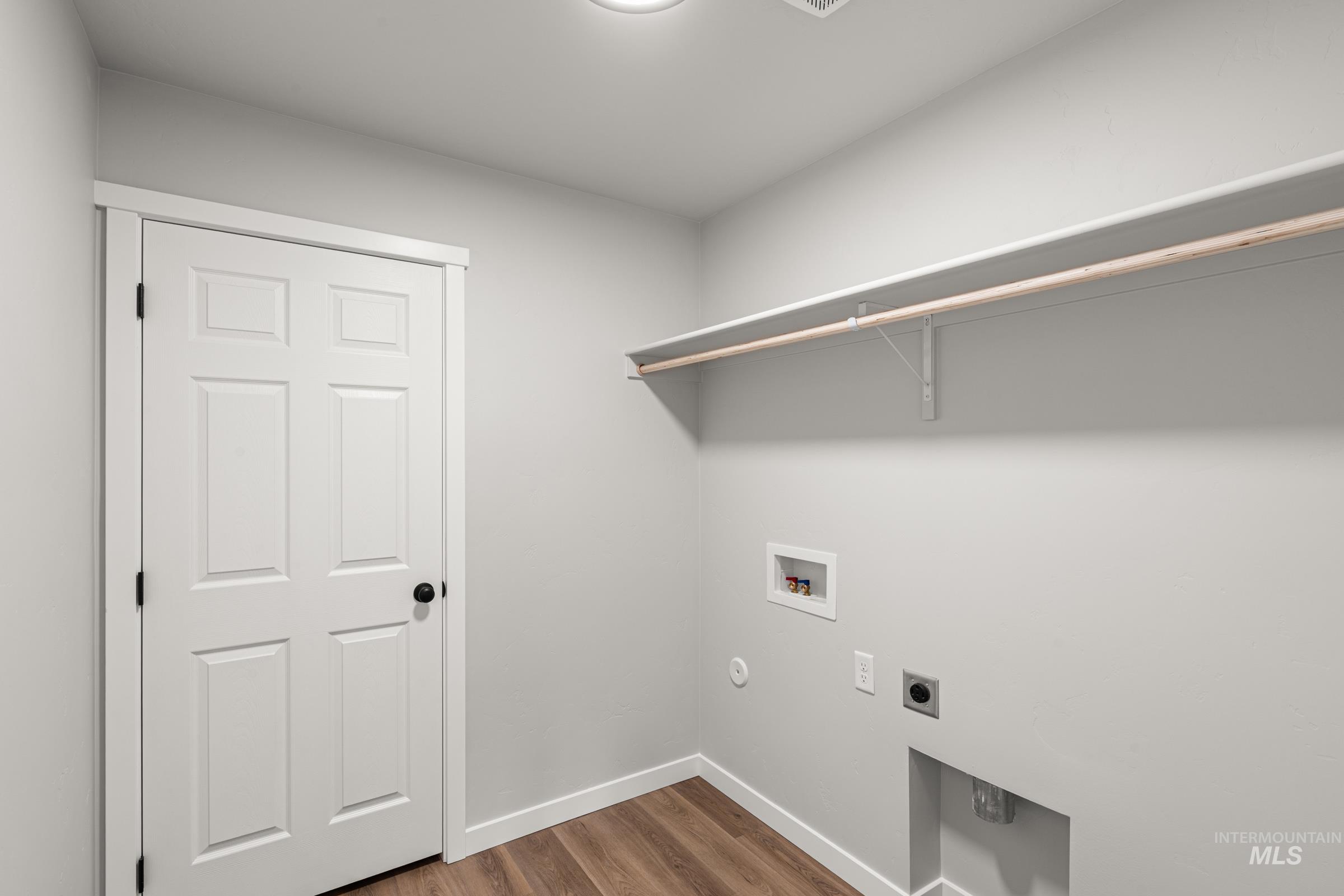 13733 Redway Ct, Caldwell, Idaho 83607, 4 Bedrooms, 2 Bathrooms, Residential For Sale, Price $435,990,MLS 98983777