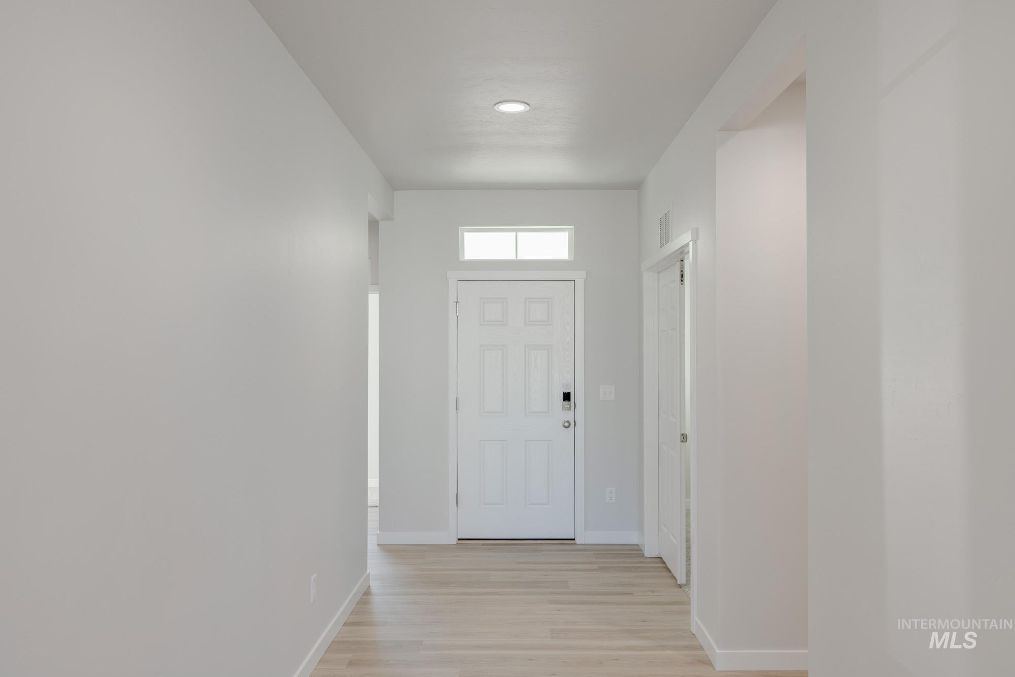 3535 E Jamestown Dr, Nampa, Idaho 83686, 4 Bedrooms, 2.5 Bathrooms, Residential For Sale, Price $529,990,MLS 98983779