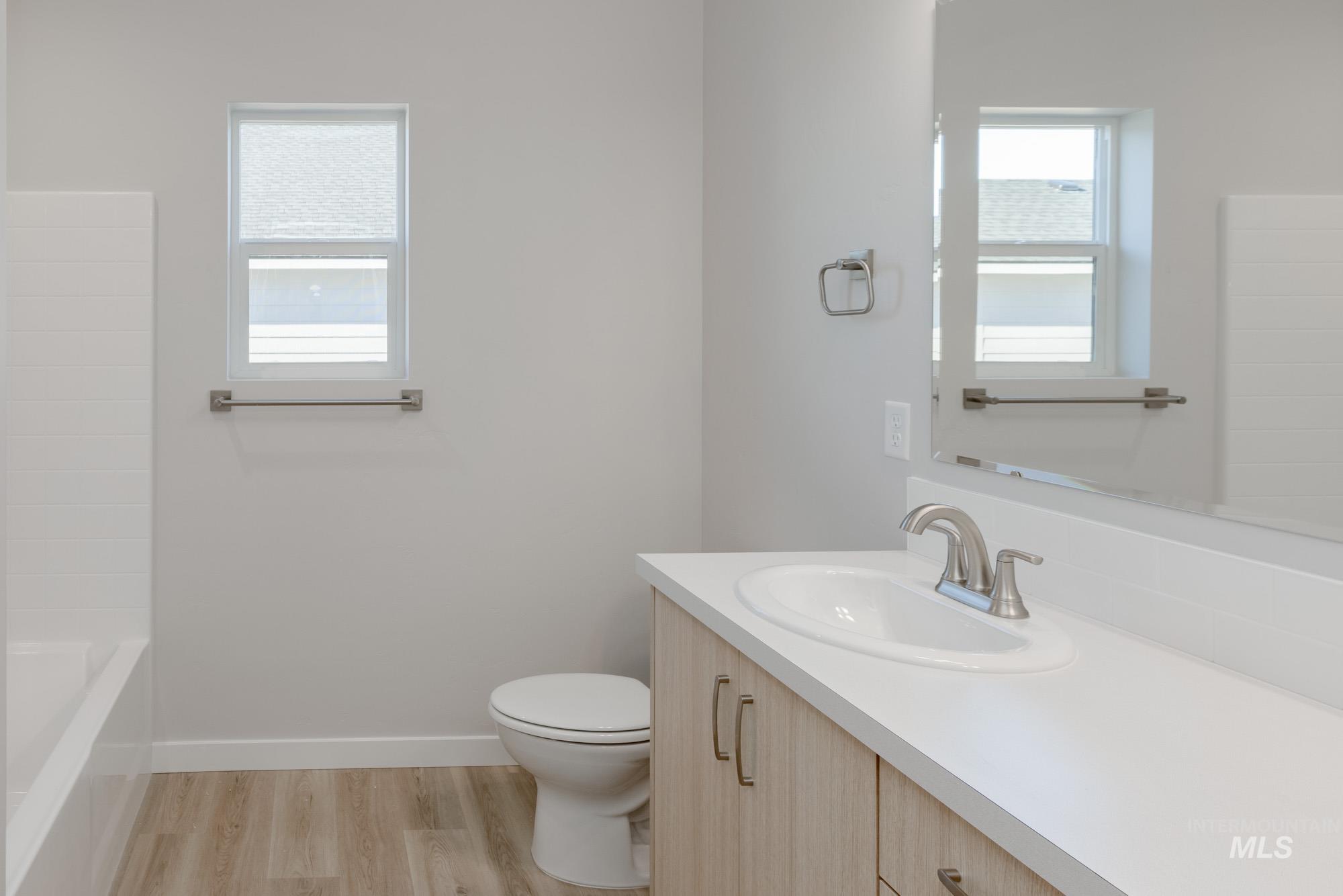 3535 E Jamestown Dr, Nampa, Idaho 83686, 4 Bedrooms, 2.5 Bathrooms, Residential For Sale, Price $529,990,MLS 98983779