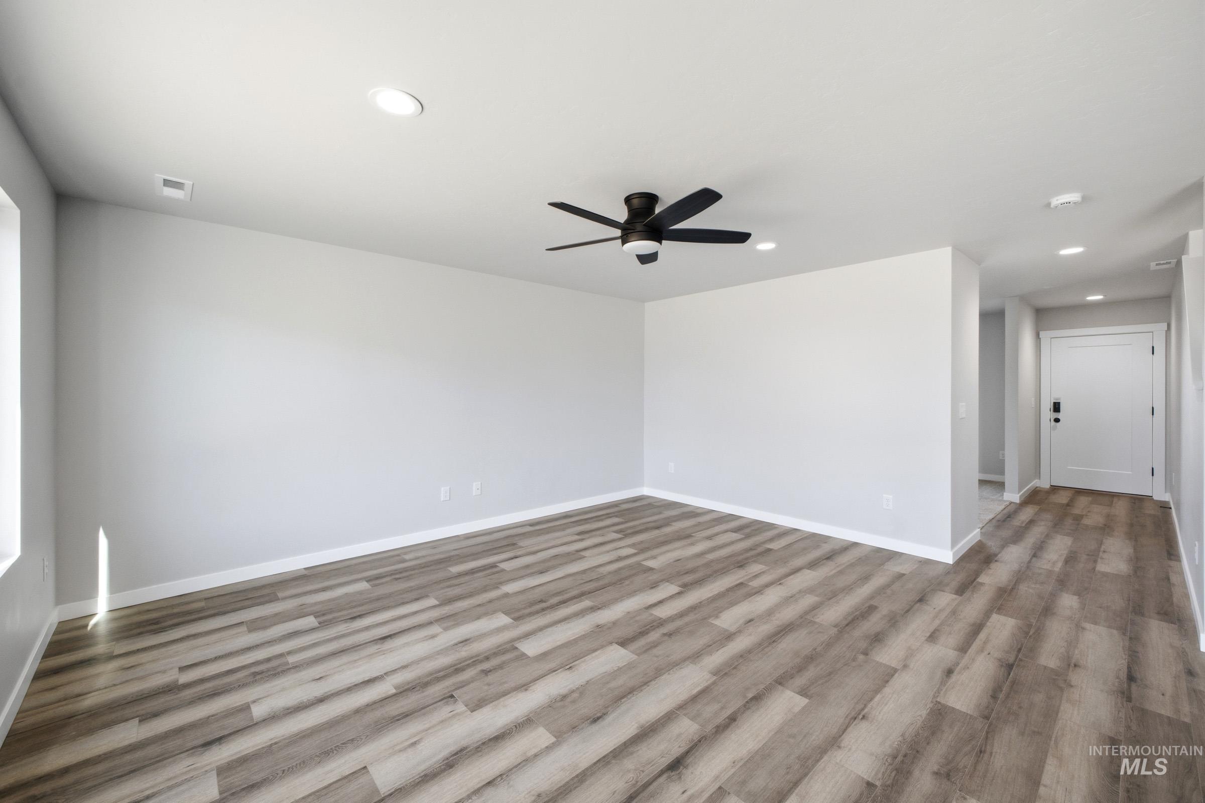 15277 Fuchsia Ave, Nampa, Idaho 83651, 4 Bedrooms, 2.5 Bathrooms, Residential For Sale, Price $469,990,MLS 98983781