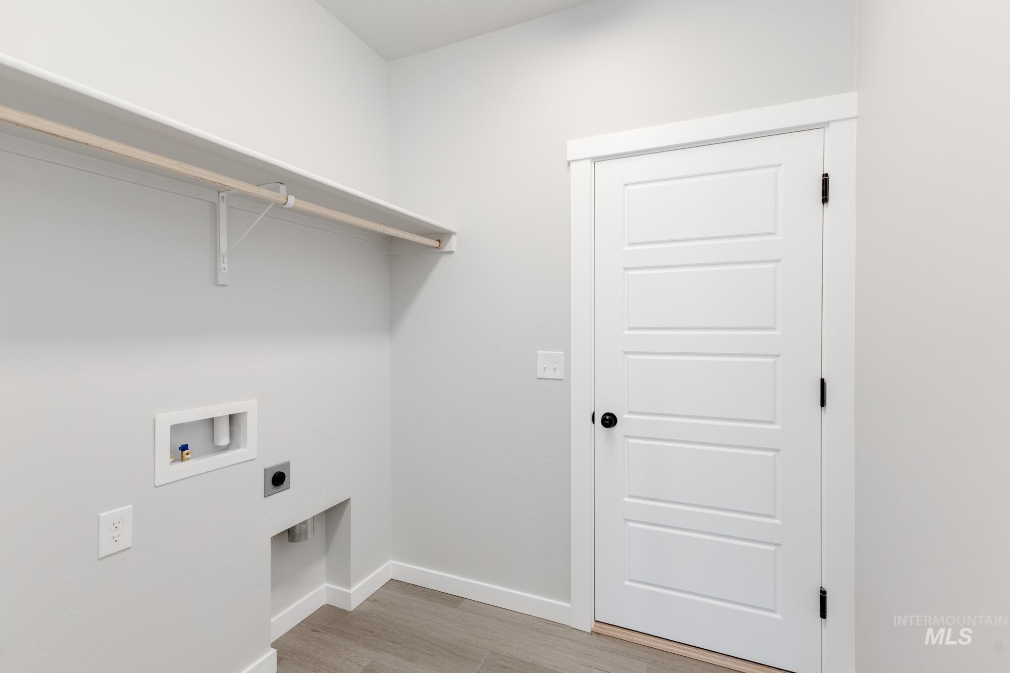 15289 Fuchsia Ave, Nampa, Idaho 83651, 4 Bedrooms, 2 Bathrooms, Residential For Sale, Price $429,990,MLS 98983782