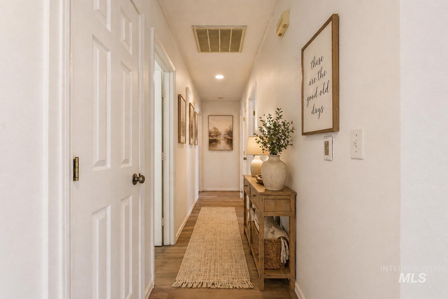 1331 W Curtner St, Kuna, Idaho 83634, 3 Bedrooms, 1.5 Bathrooms, Residential For Sale, Price $350,000,MLS 98983783