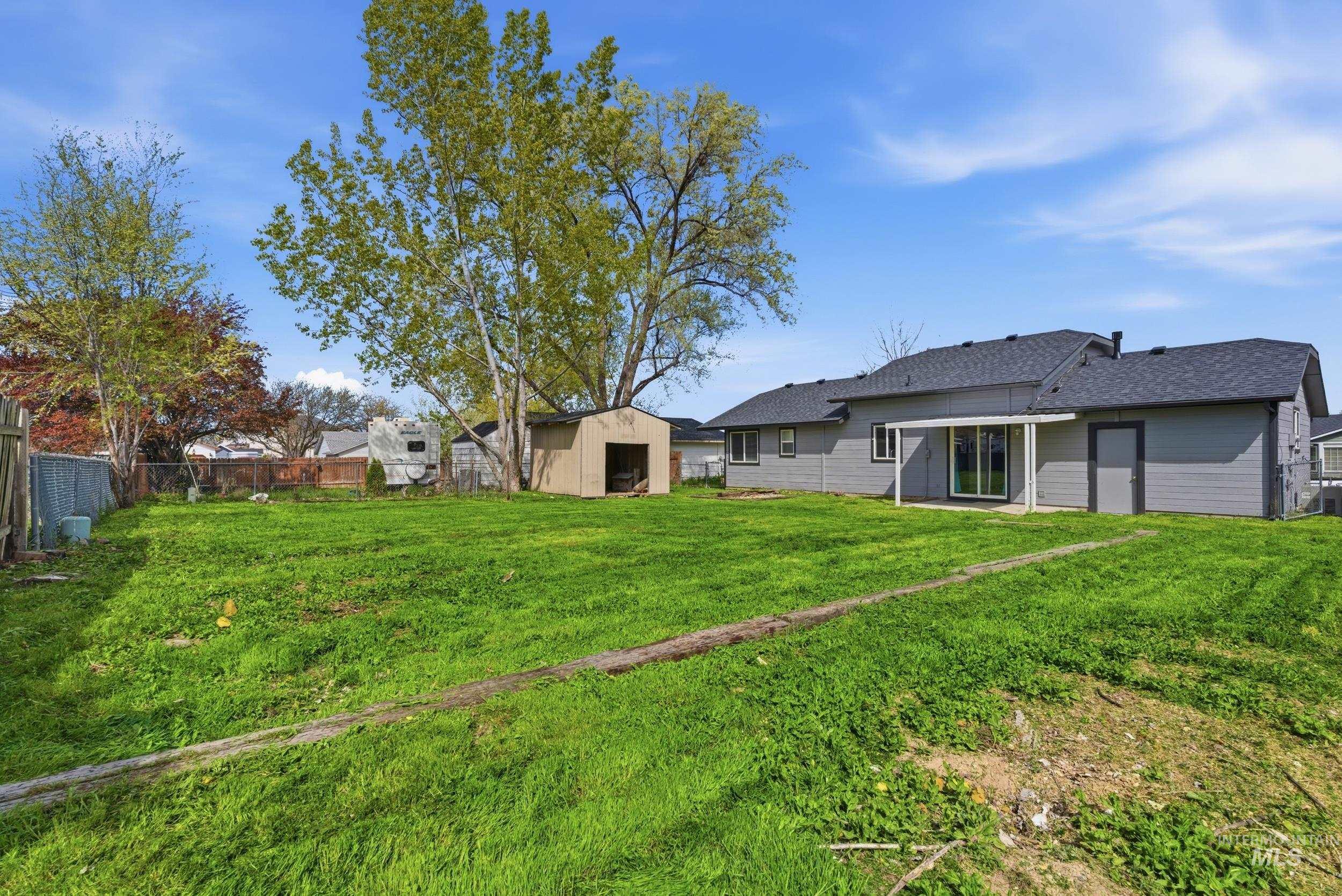 1331 W Curtner St, Kuna, Idaho 83634, 3 Bedrooms, 1.5 Bathrooms, Residential For Sale, Price $350,000,MLS 98983783