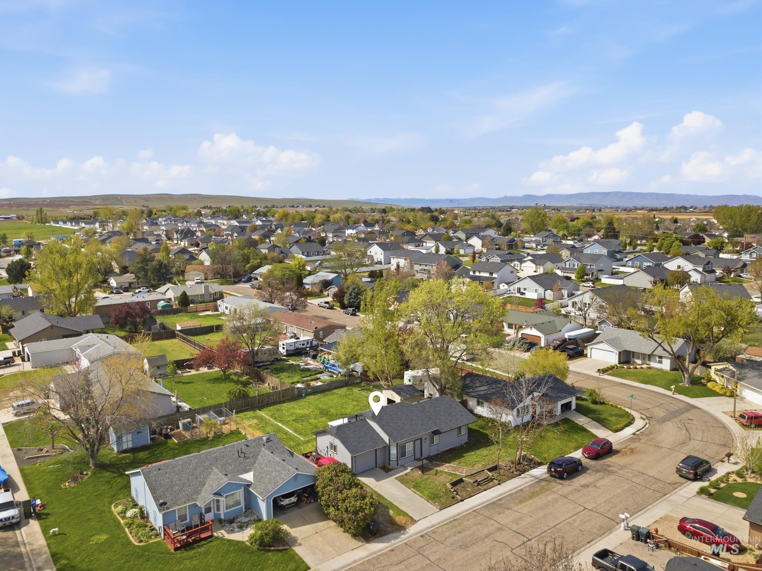 1331 W Curtner St, Kuna, Idaho 83634, 3 Bedrooms, 1.5 Bathrooms, Residential For Sale, Price $350,000,MLS 98983783