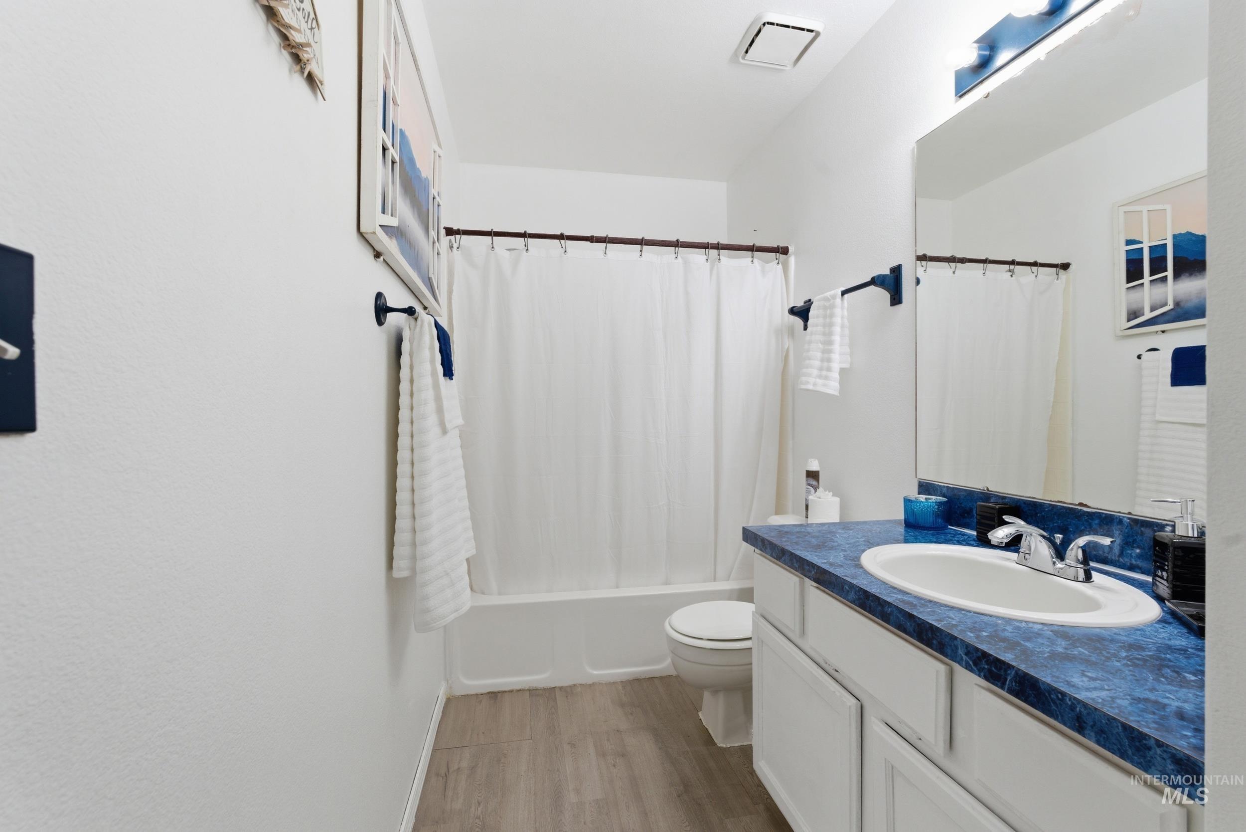 1331 W Curtner St, Kuna, Idaho 83634, 3 Bedrooms, 1.5 Bathrooms, Residential For Sale, Price $350,000,MLS 98983783