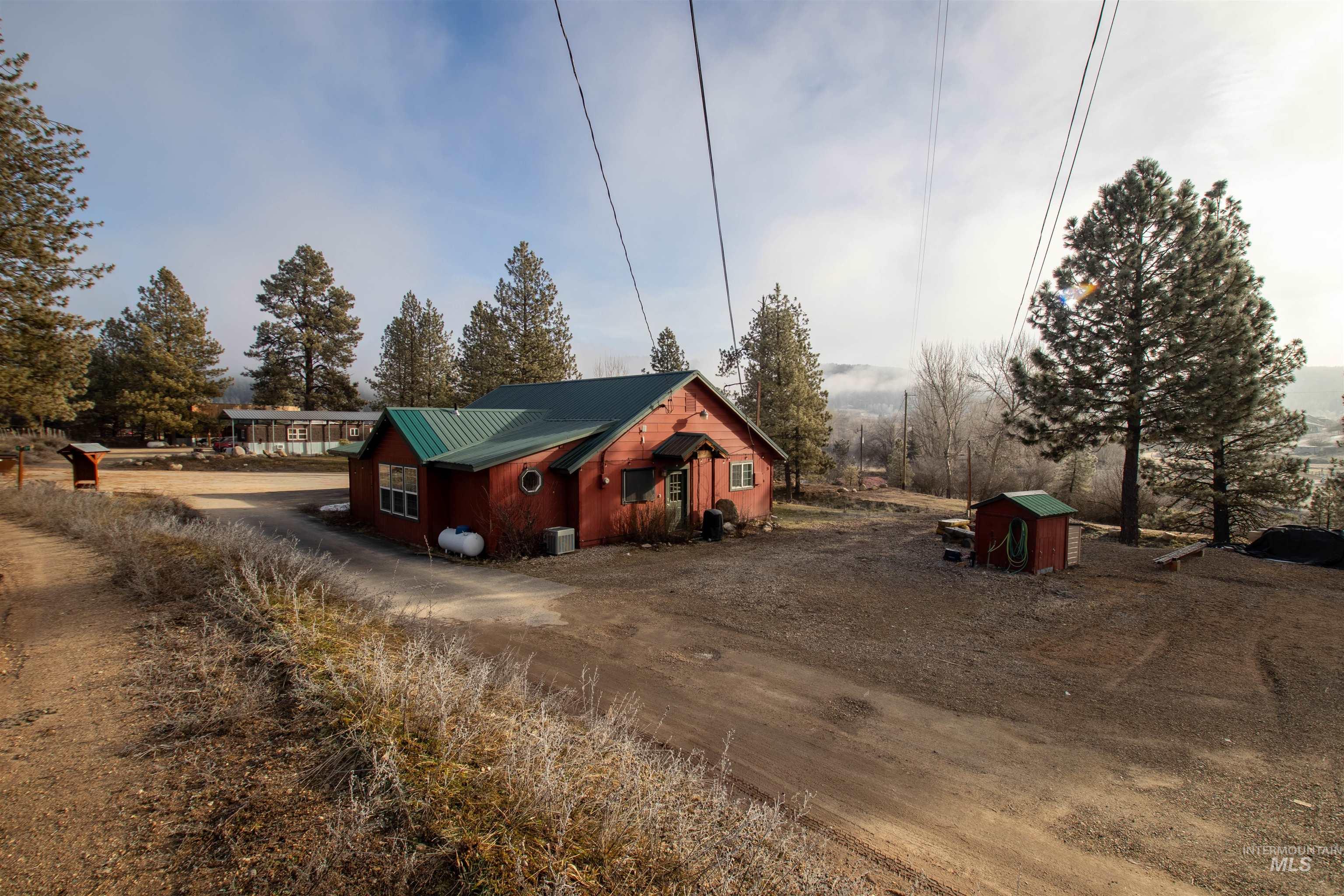 609 S Middlefork Rd, Garden Valley, Idaho 83622, 3 Bedrooms, 1.5 Bathrooms, Residential Income For Sale, Price $509,000, 98983784