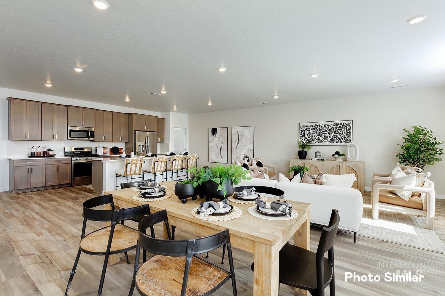 9138 W Happy Day Dr, Meridian, Idaho 83646, 3 Bedrooms, 2 Bathrooms, Residential For Sale, Price $469,900,MLS 98983785