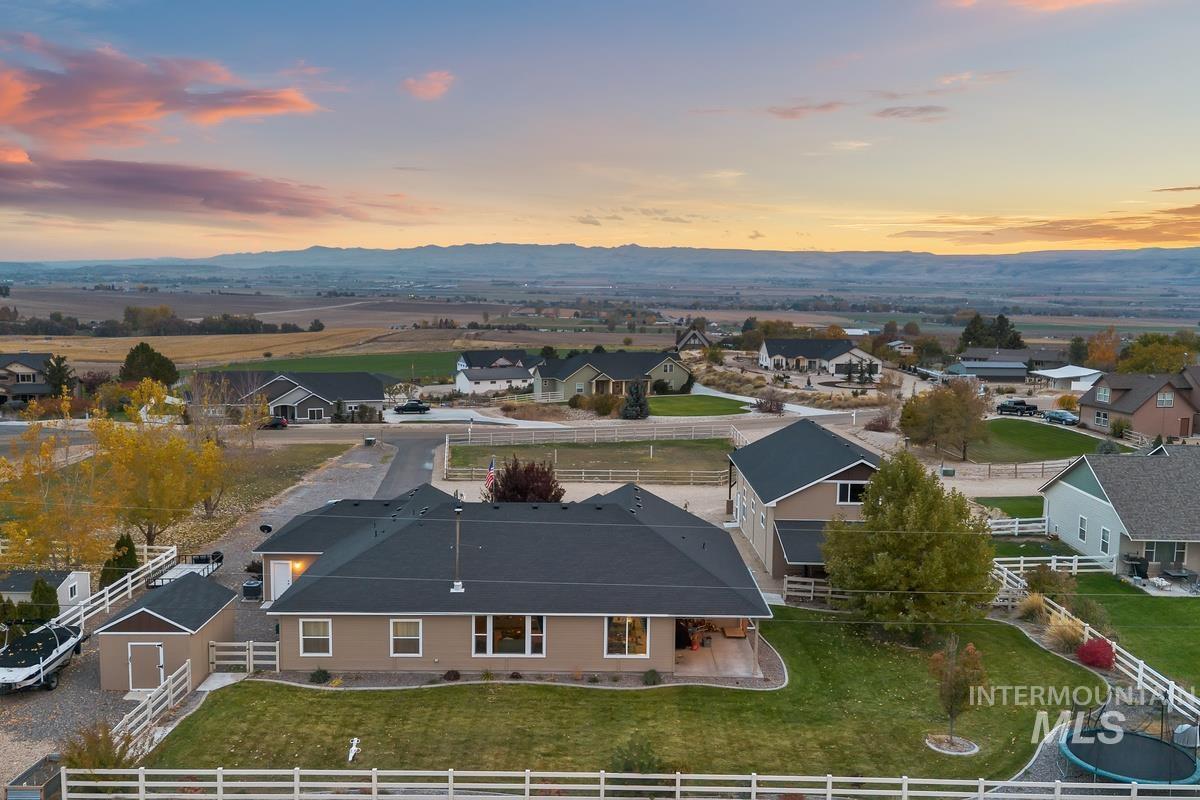 23906 Applewood, Wilder, Idaho 83676, 4 Bedrooms, 2 Bathrooms, Residential For Sale, Price $825,000,MLS 98983787