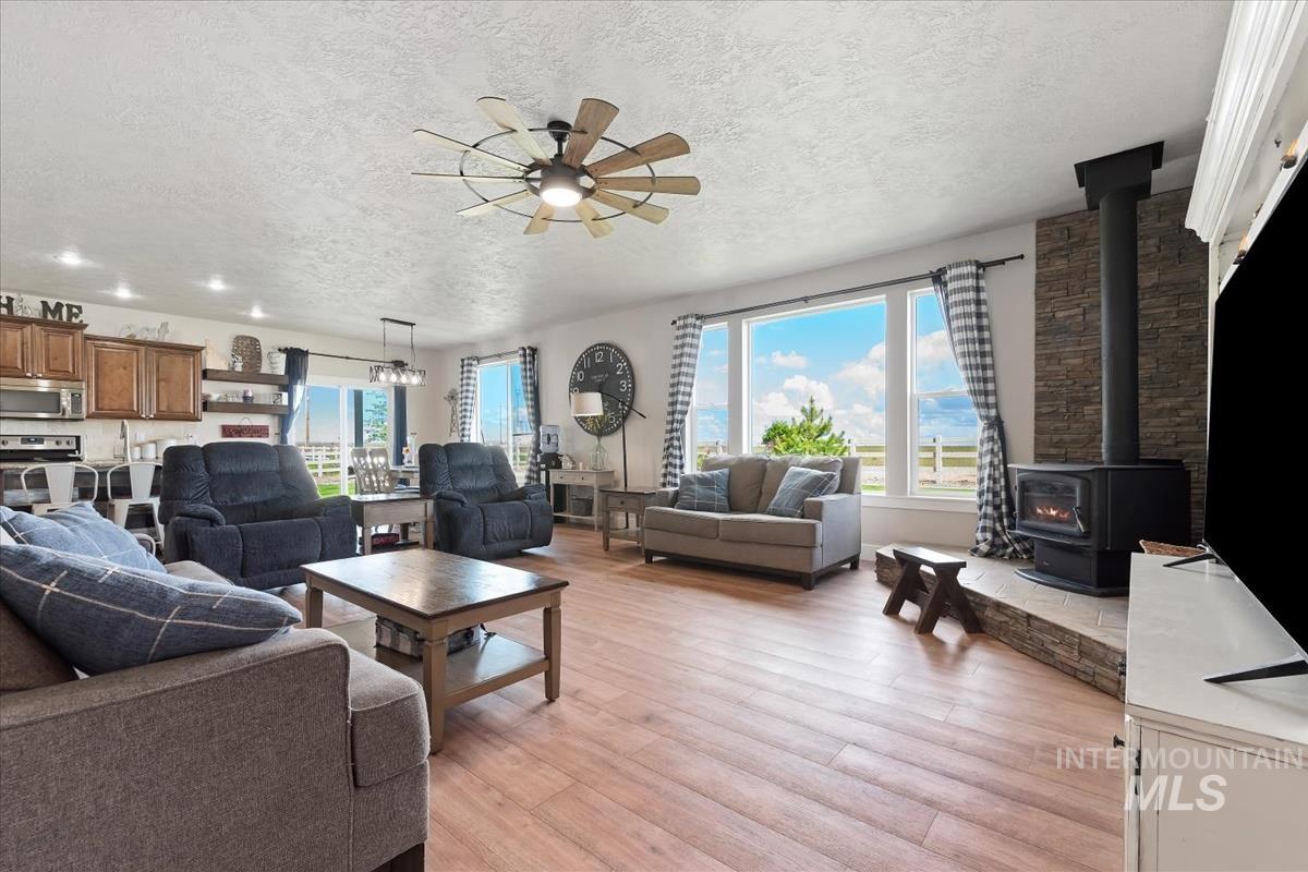 23906 Applewood, Wilder, Idaho 83676, 4 Bedrooms, 2 Bathrooms, Residential For Sale, Price $825,000,MLS 98983787