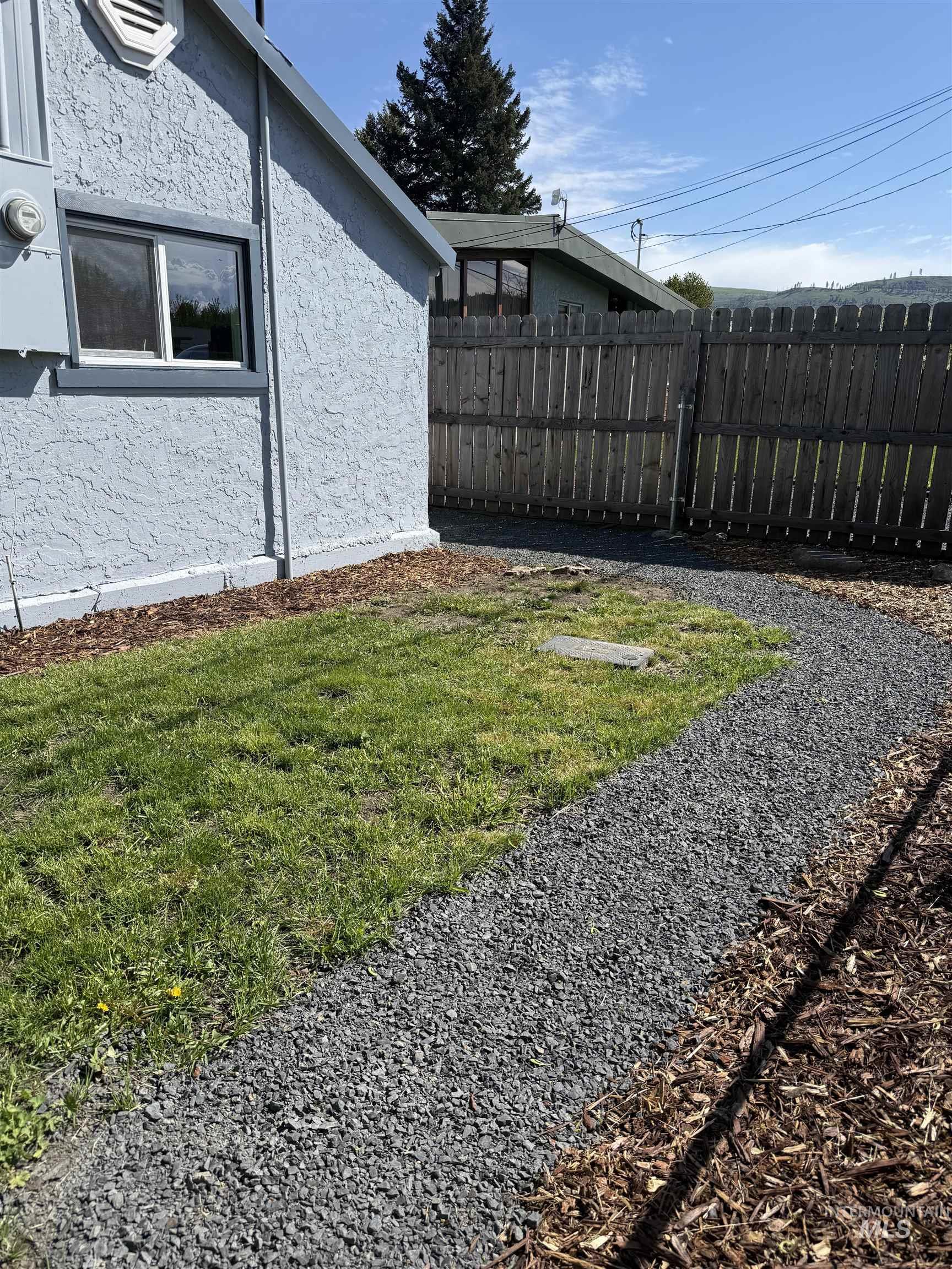 820 Nickel Street, Kamiah, Idaho 83536, 2 Bedrooms, 1 Bathroom, Residential For Sale, Price $215,000, 98983788